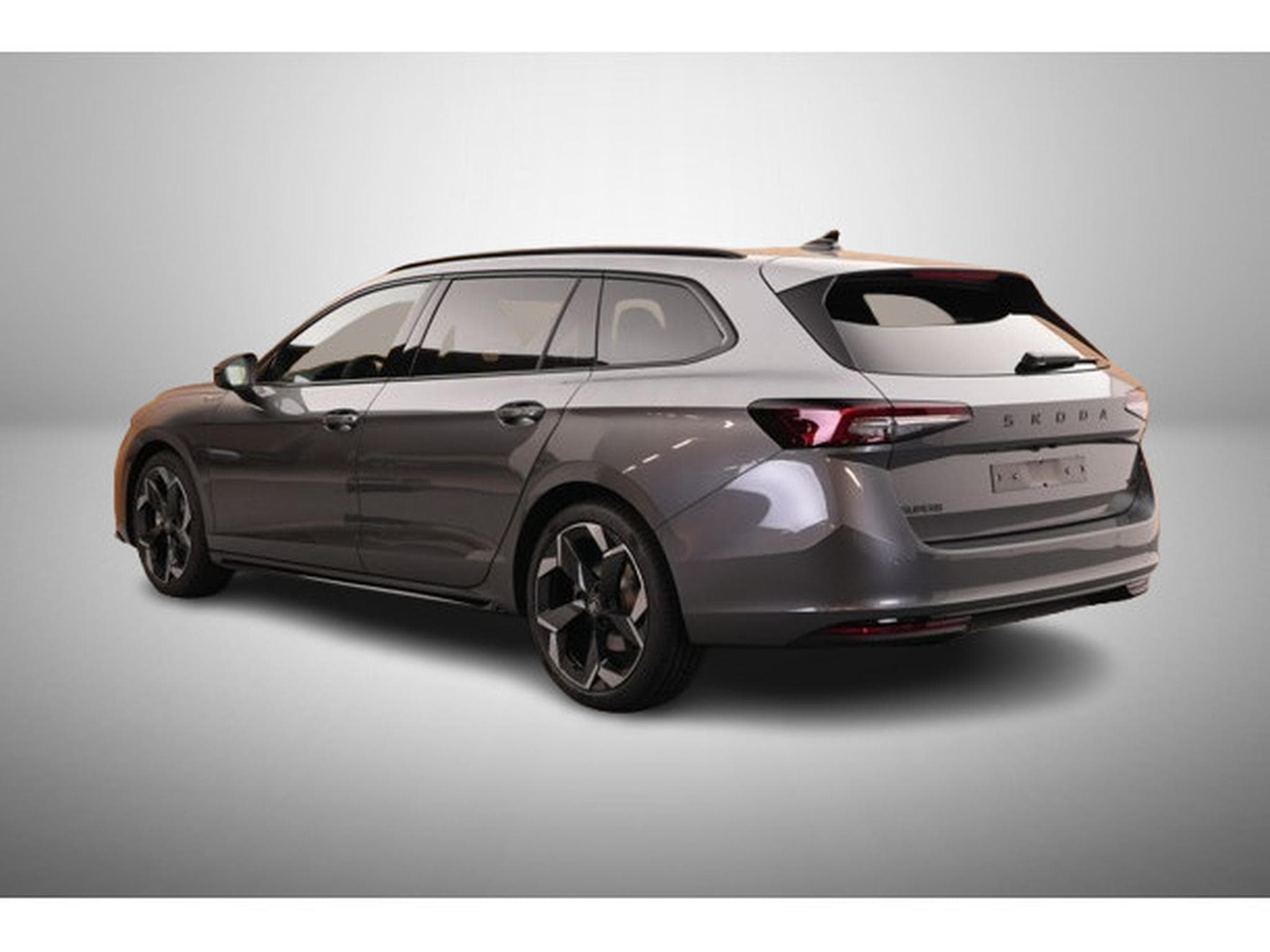 Skoda Superb 2.0 TSi DSG 204 Sportline (2025) - Photo 4