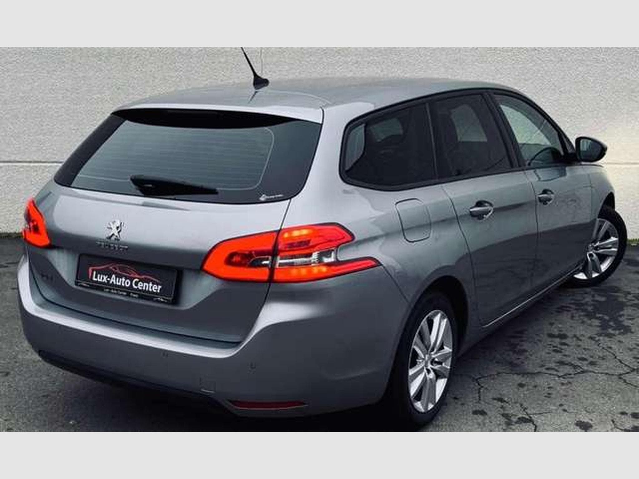 Peugeot 308 308 SW 1.5 BlueHDi Active Pack S (2021) - Photo 6