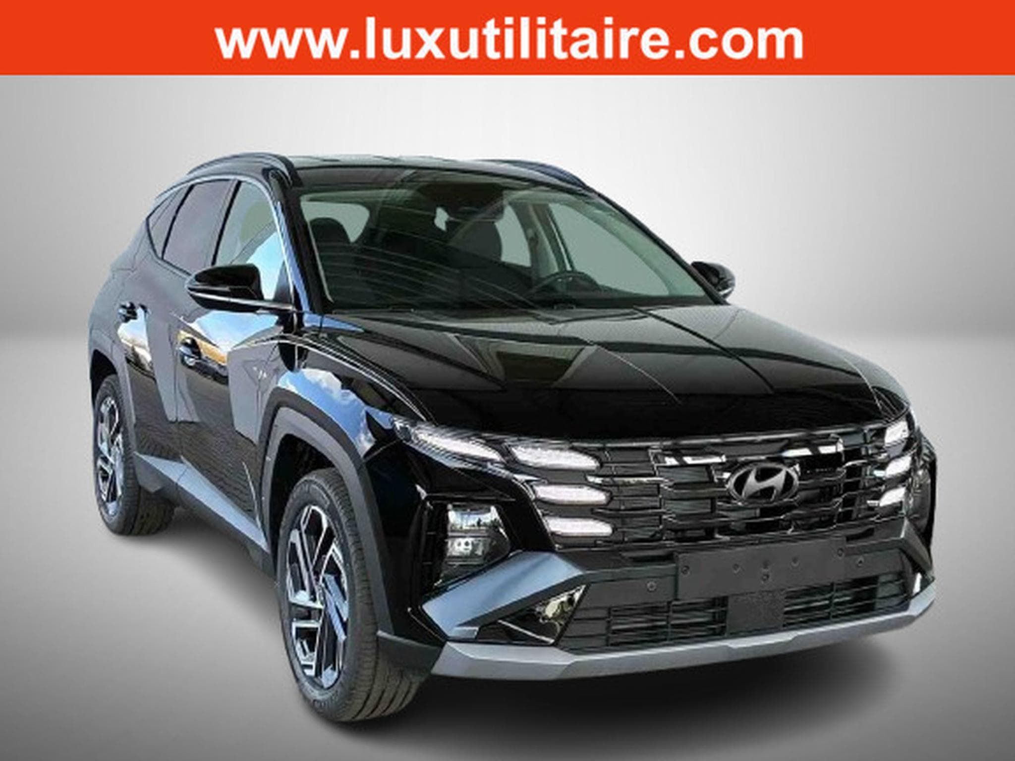 Hyundai Tucson 1.6 T-GDI HEV 215 AT E-Motion (2025) - Foto 1