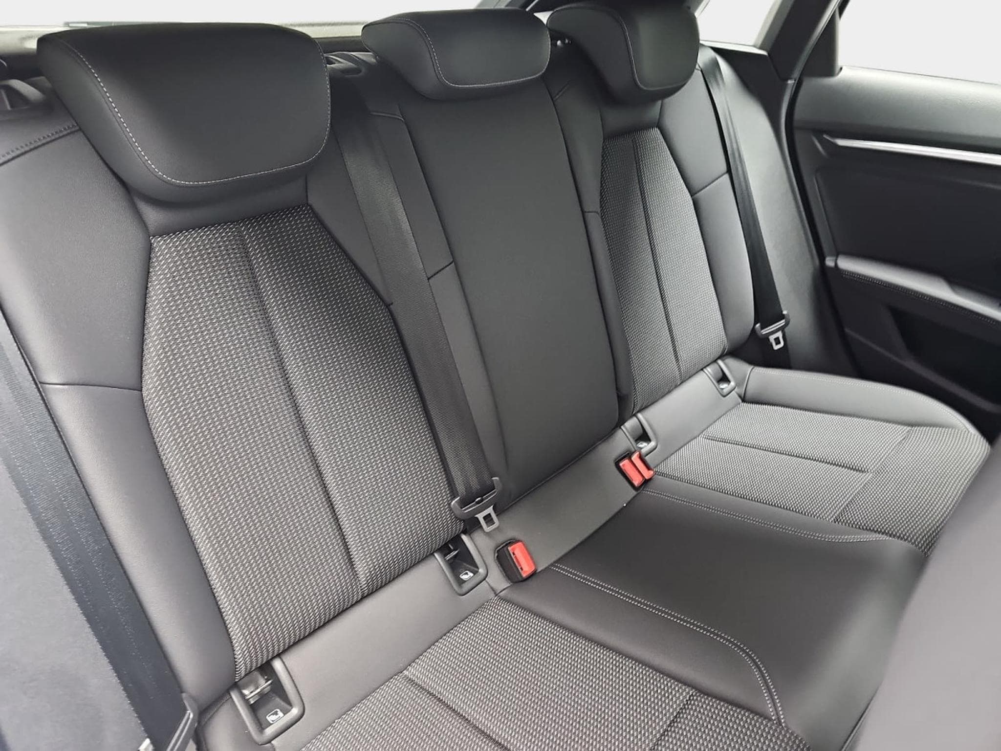 Audi A3 35 TFSi 150 Sportback S-tronic (2025) - Foto 17