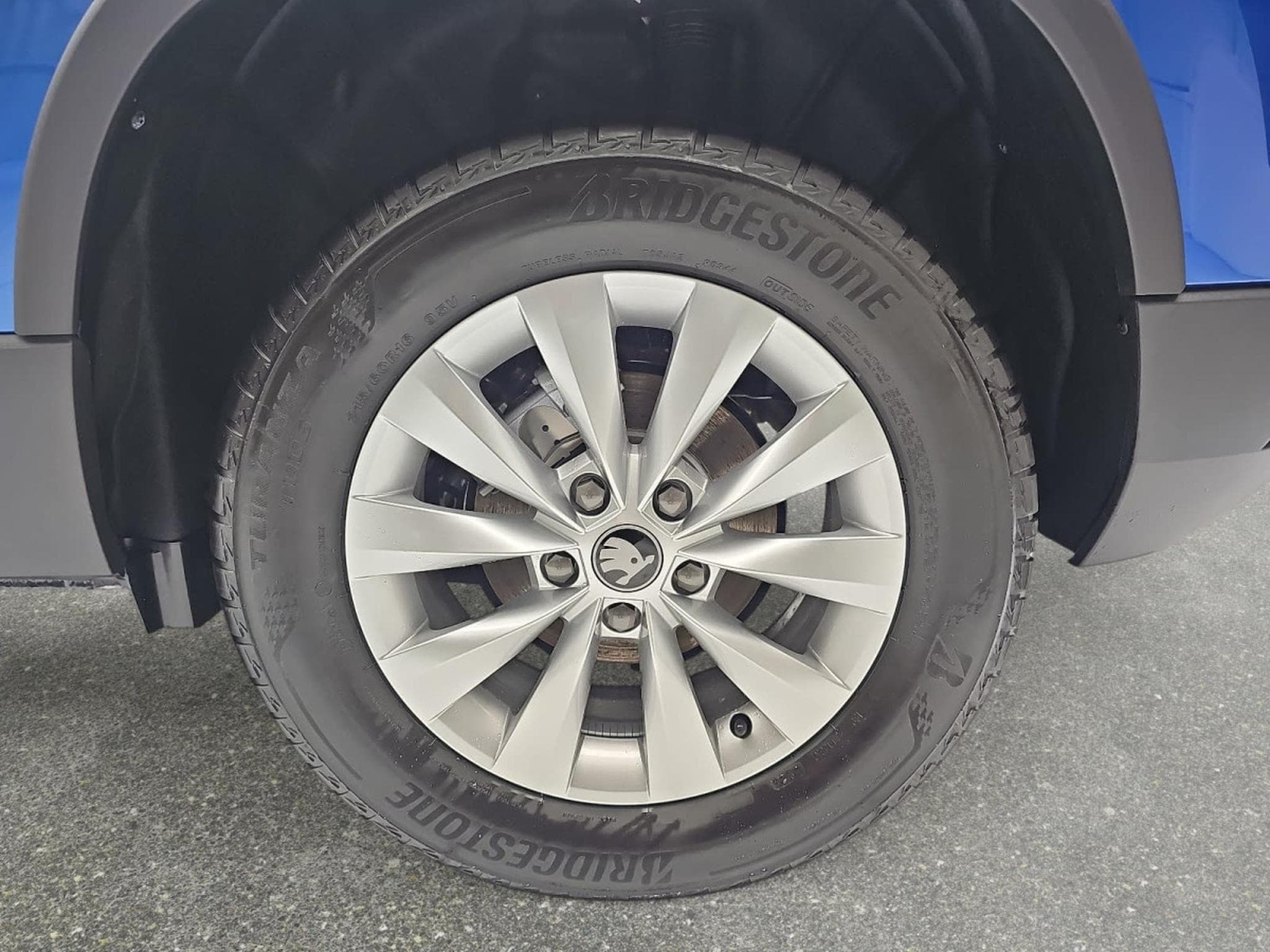 Skoda Karoq 1.5 TSi DSG 150 130 Anniversary (2026) - Foto 6