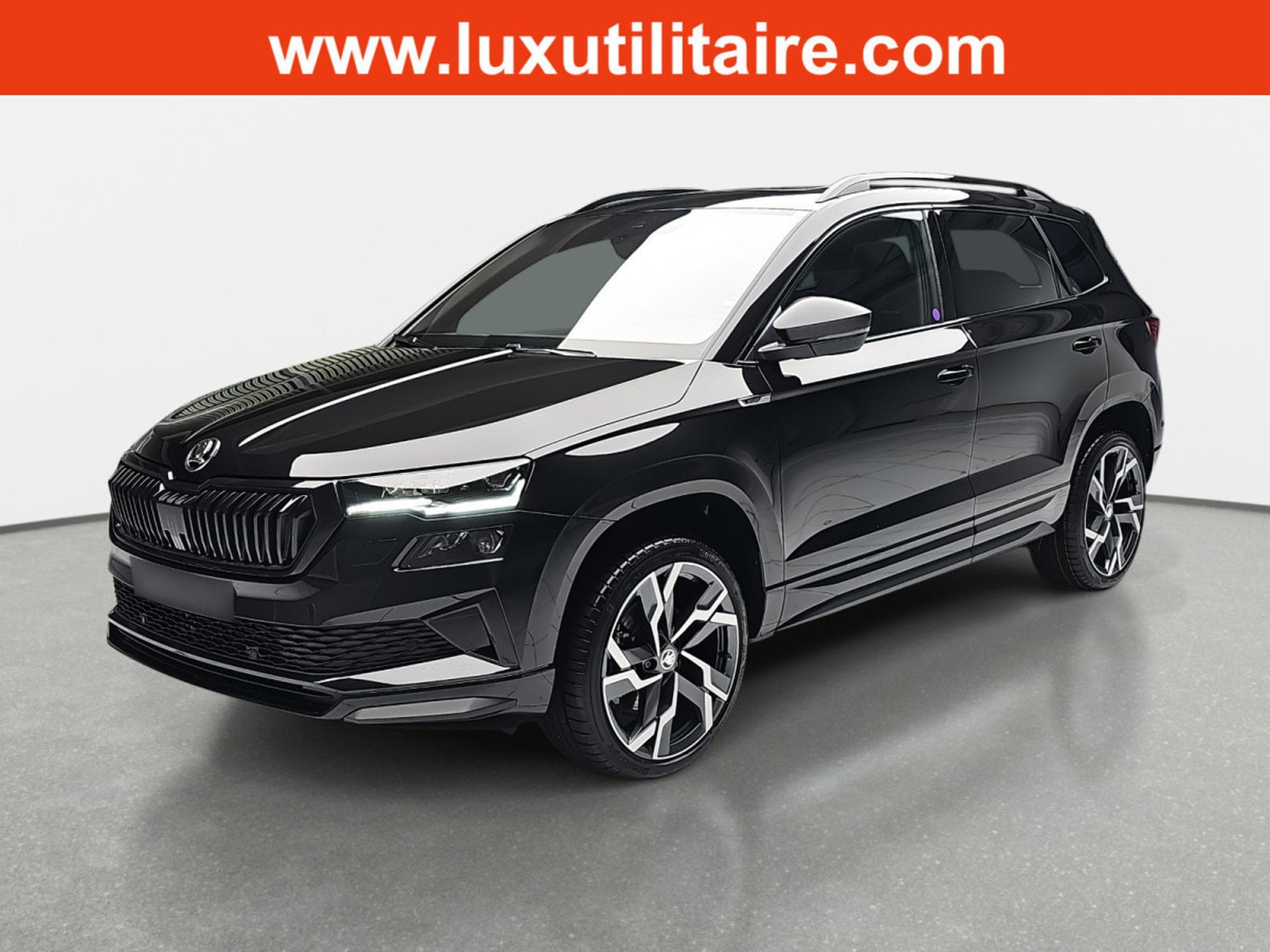 Skoda Karoq 1.5 TSi 150 DSG SPORTLINE (2025) - Foto 2