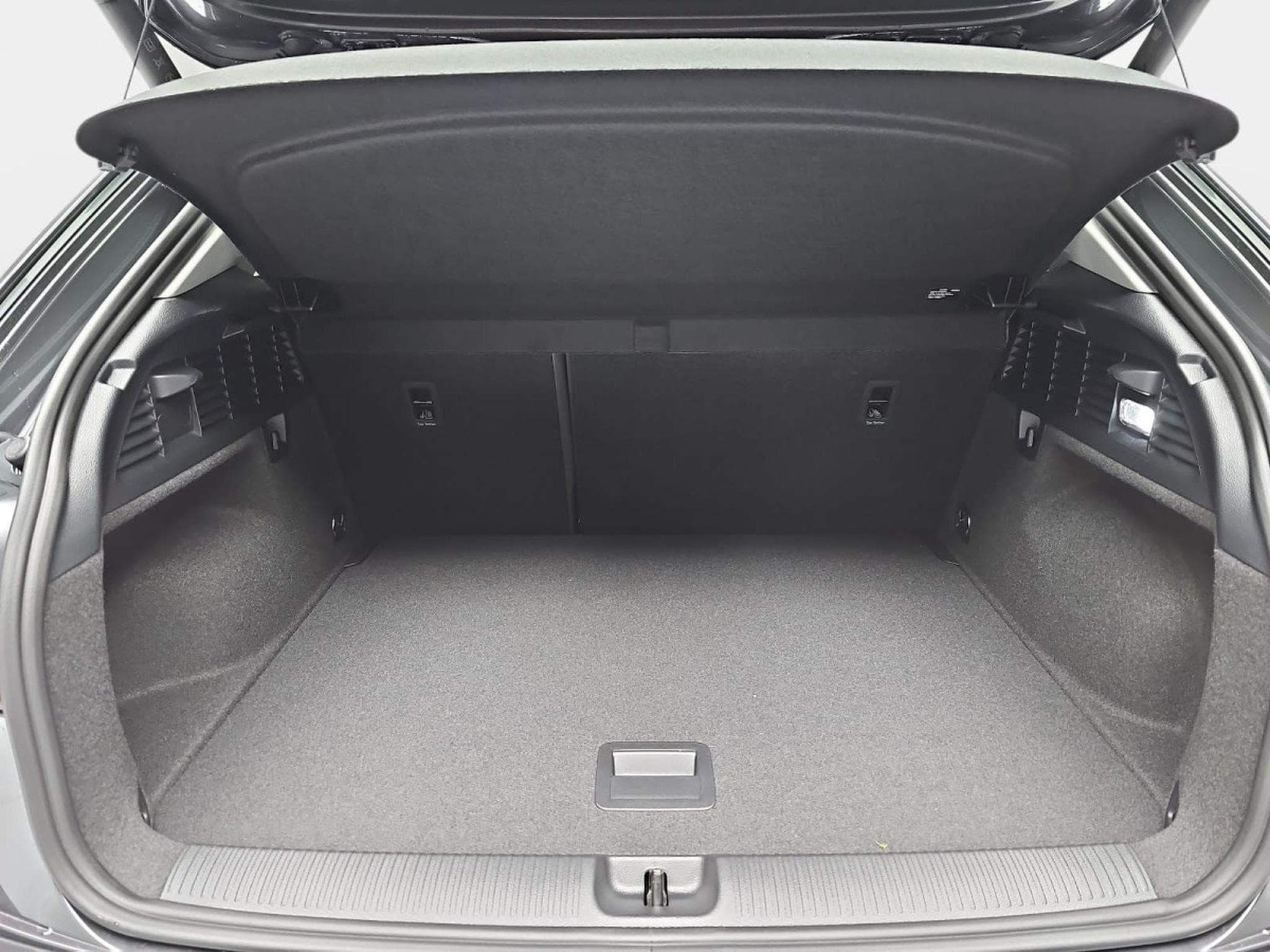 Audi Q2 35 TFSI S-Tronic 150 S-Line (2025) - Foto 13