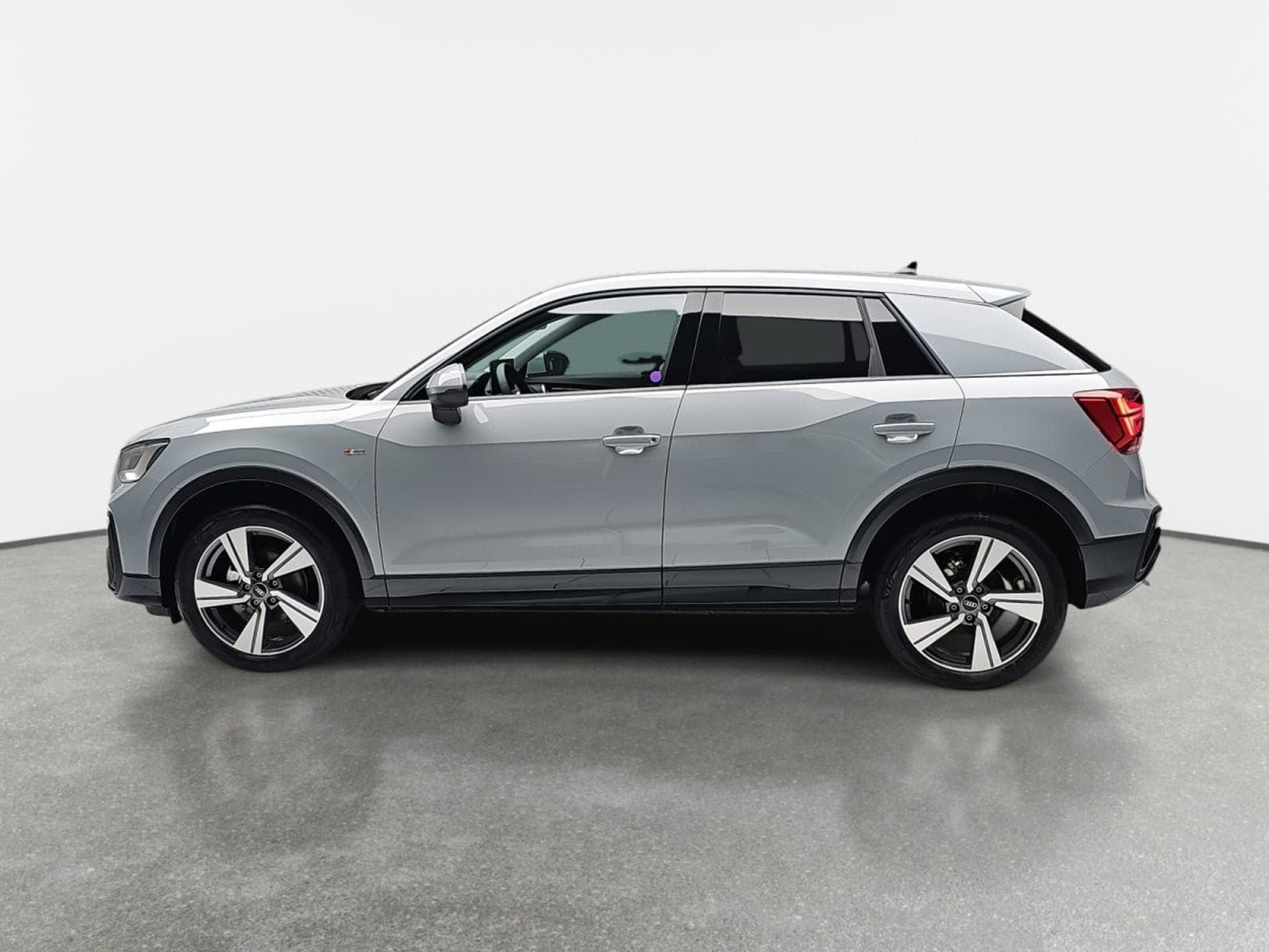 Audi Q2 35 TFSI S-Tronic 150 S-Line (2025) - Foto 5