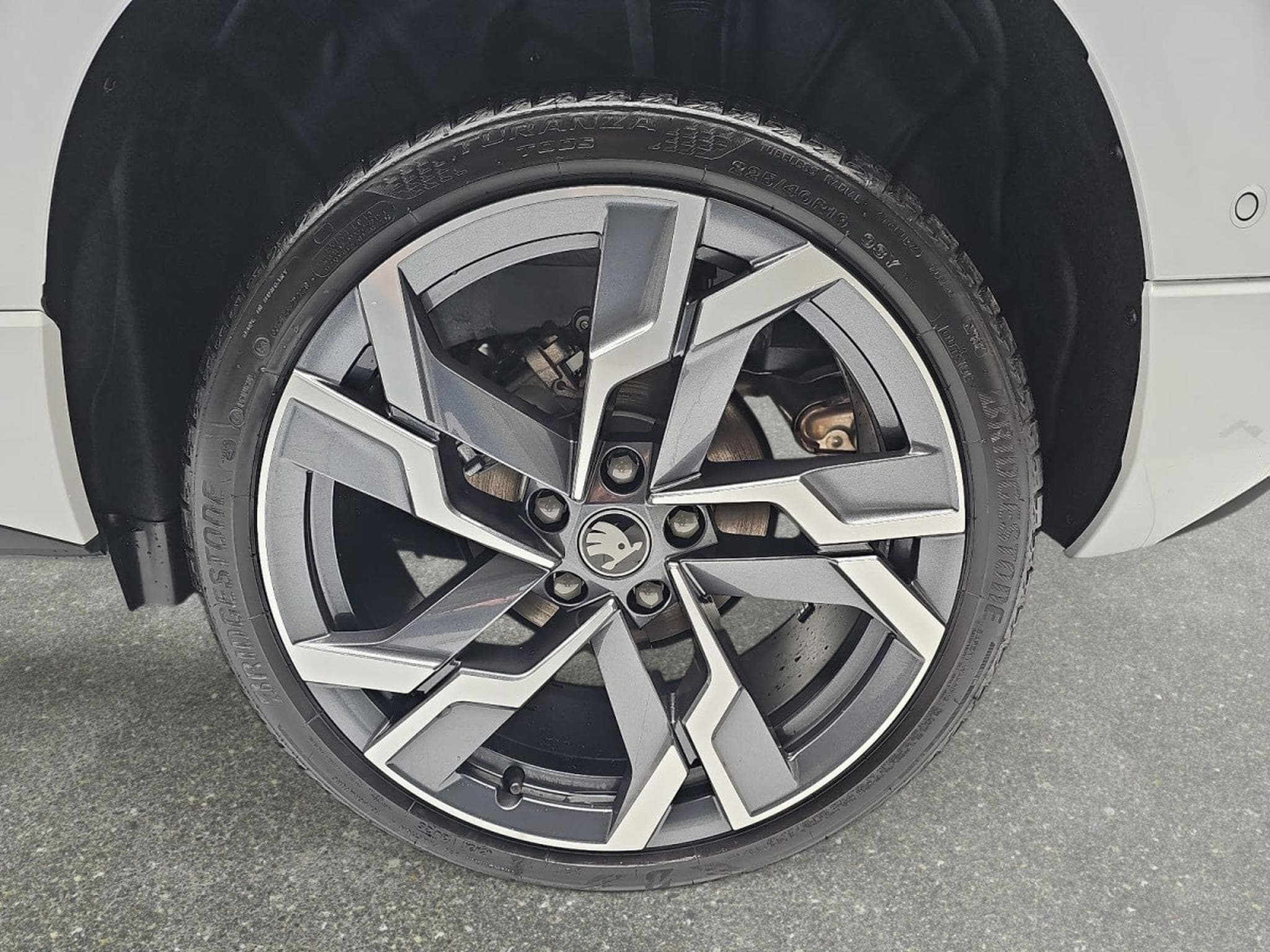 Skoda Karoq 1.5 TSi 150 DSG SPORTLINE (2026) - Foto 6