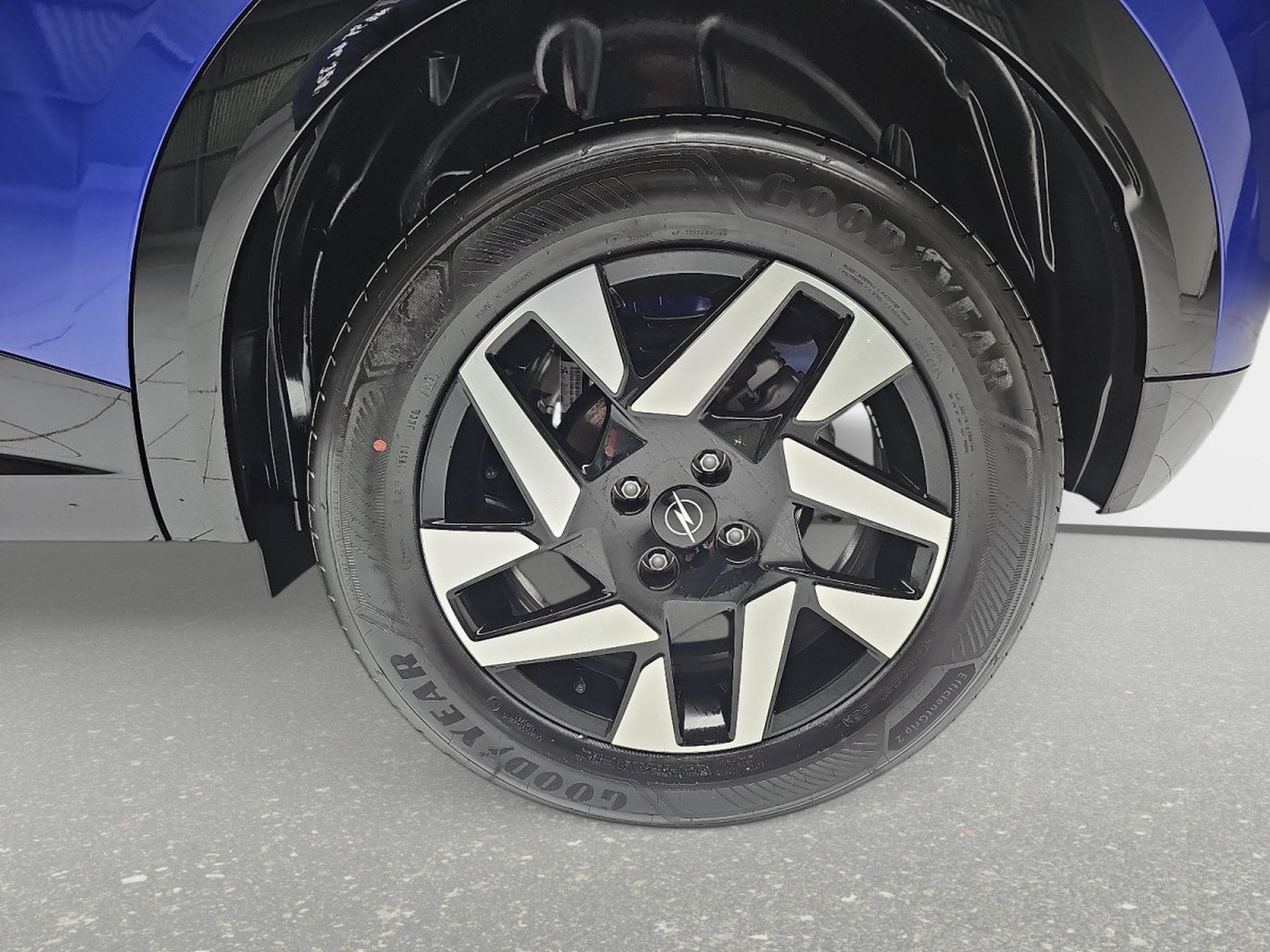 Opel Mokka 1.2 TURBO 131 AT GS (2025) - Foto 5