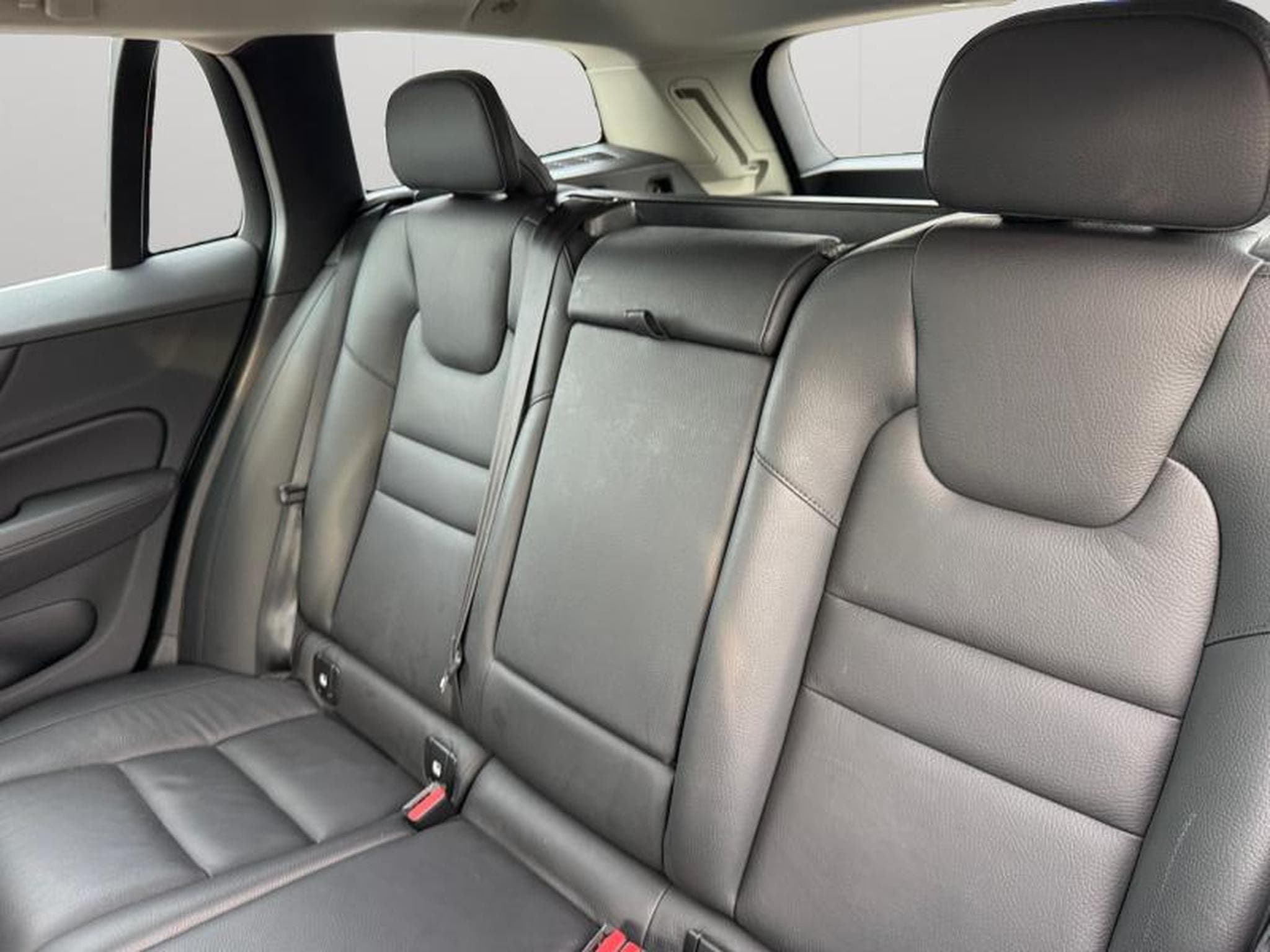 Volvo V60 B4 Plus Bright / Essence (2022) - Foto 13