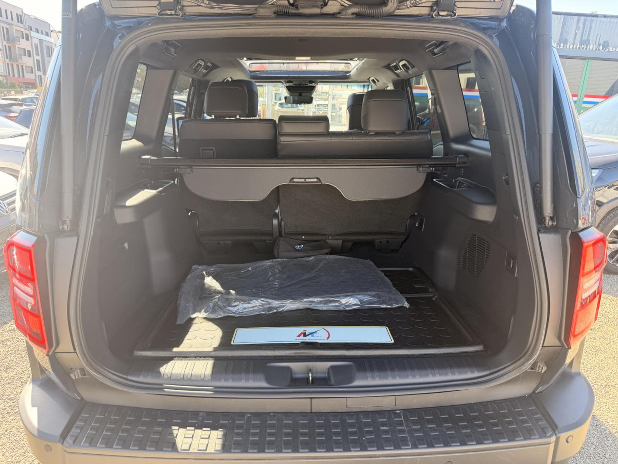 Toyota Land Cruiser LC 5d 2.8 Diesel AT VX-L LHD (2025) - Photo 13