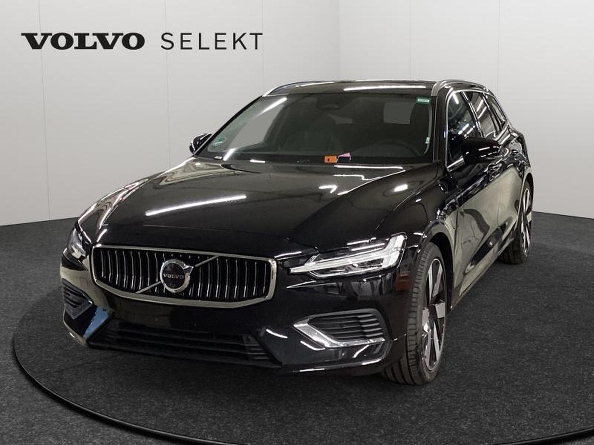 Volvo V60 T6 Plus Bright / Hybride (2025) - Photo 1