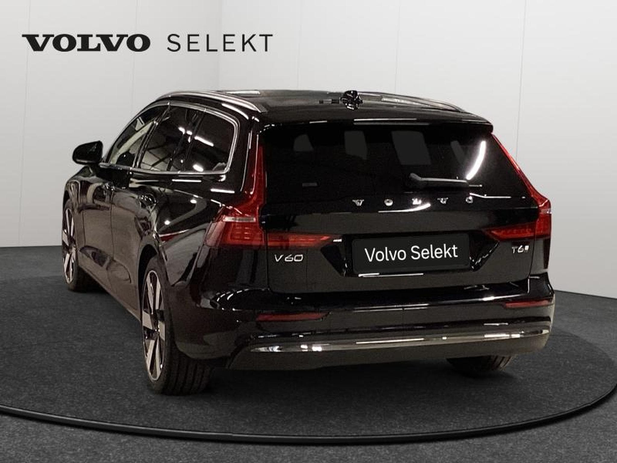 Volvo V60 T6 Plus Bright / Hybride (2025) - Photo 24