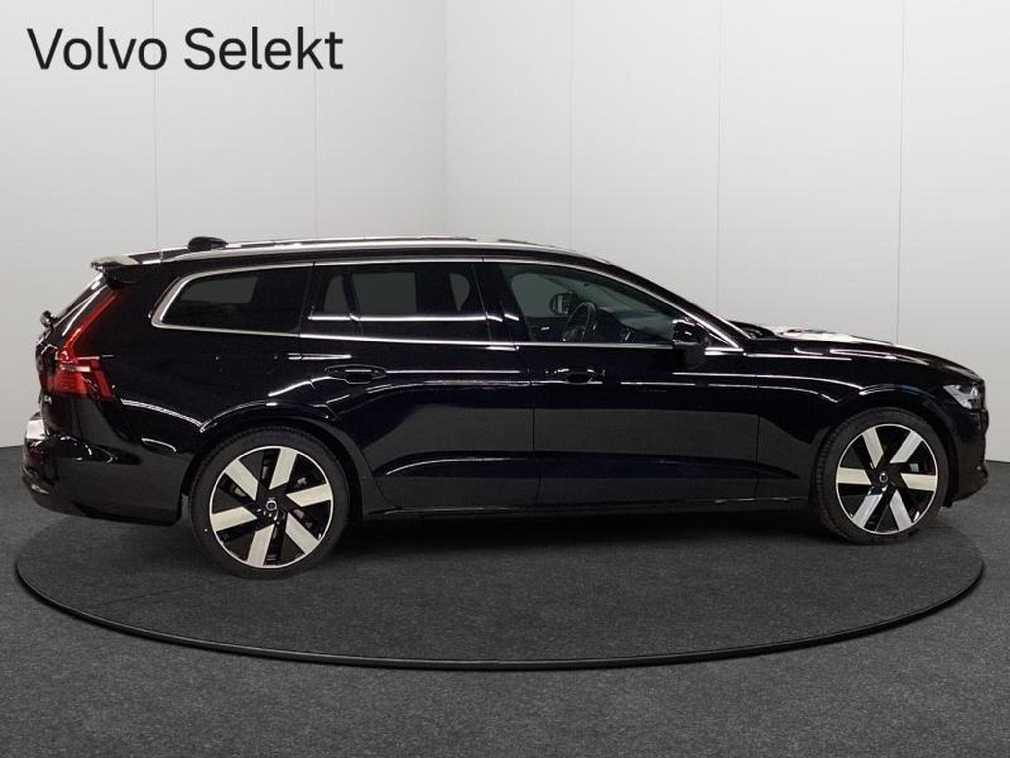 Volvo V60 T6 Plus Bright / Hybride (2025) - Photo 27