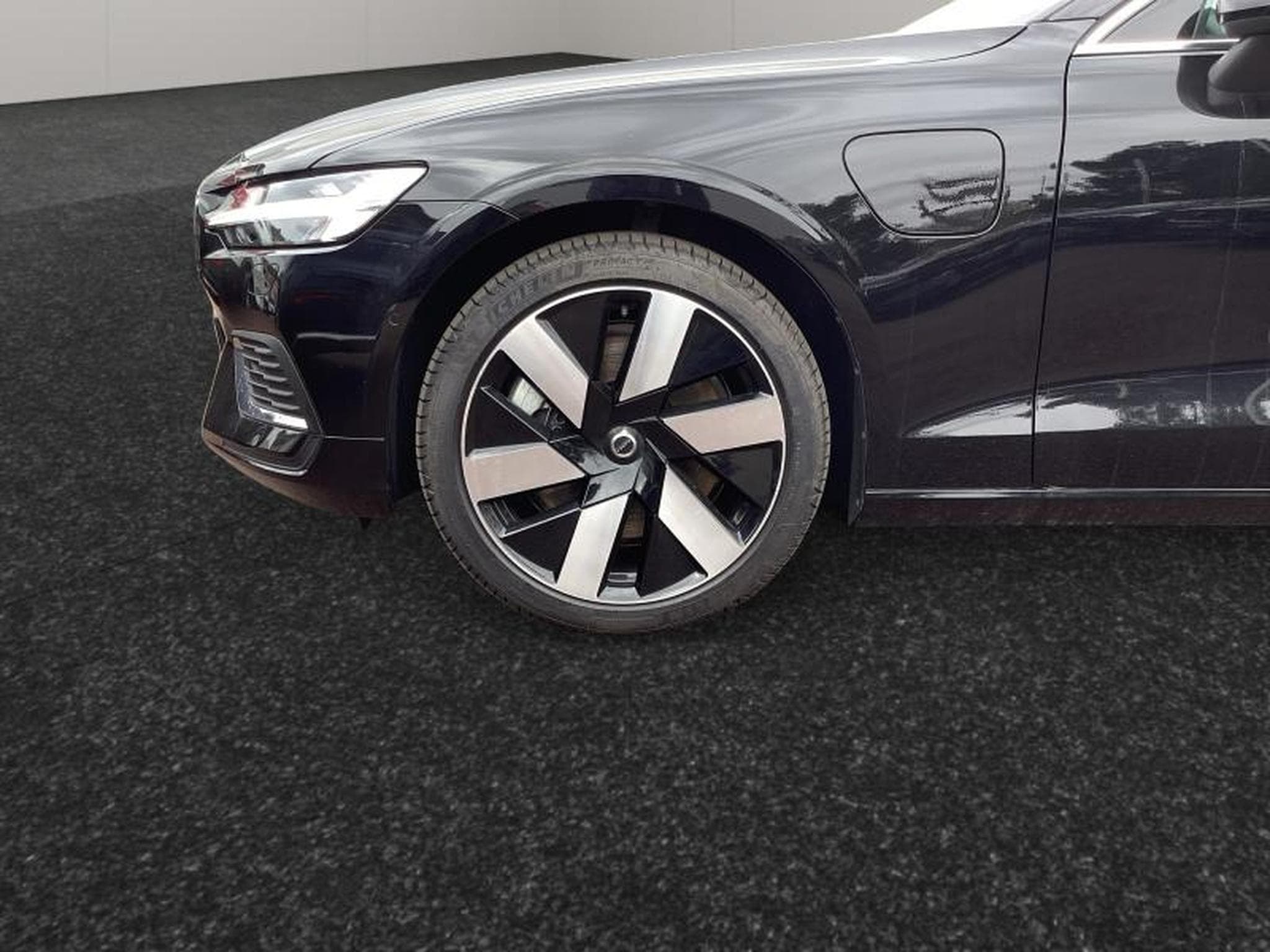 Volvo V60 T6 Plus Bright / Hybride (2025) - Photo 35