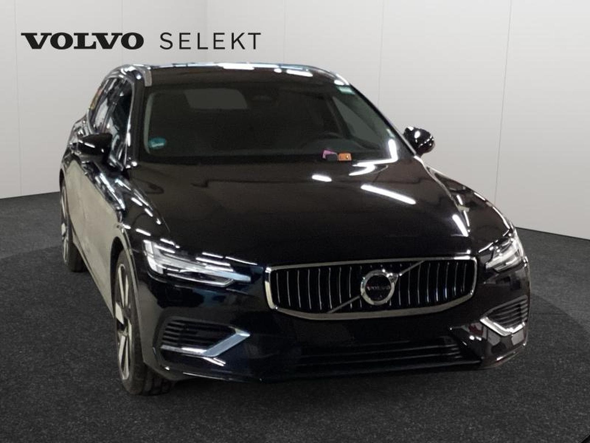 Volvo V60 T6 Plus Bright / Hybride (2025) - Photo 8