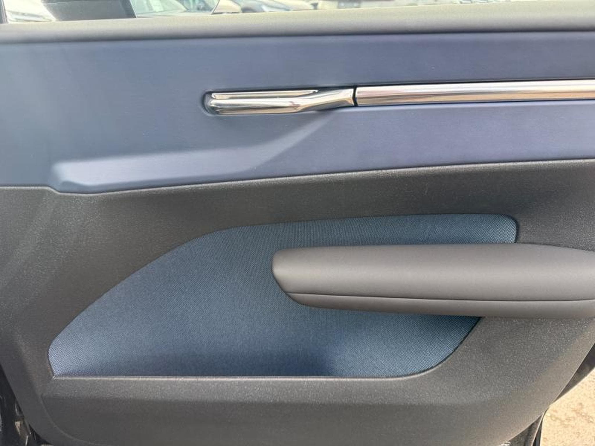 Volvo EX30 Single Motor Extended Range Plus (2024) - Foto 21