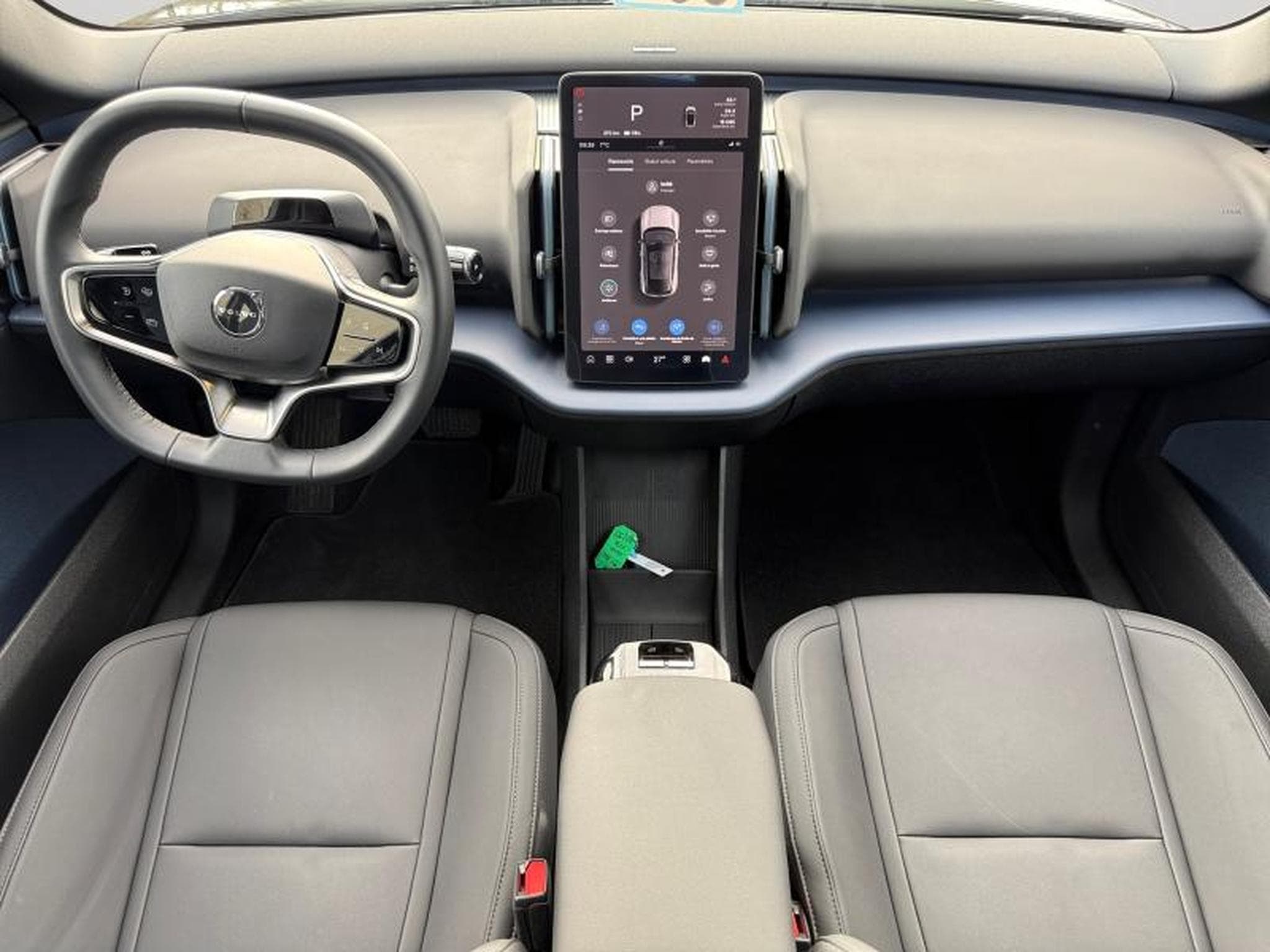 Volvo EX30 Single Motor Extended Range Plus (2024) - Foto 3