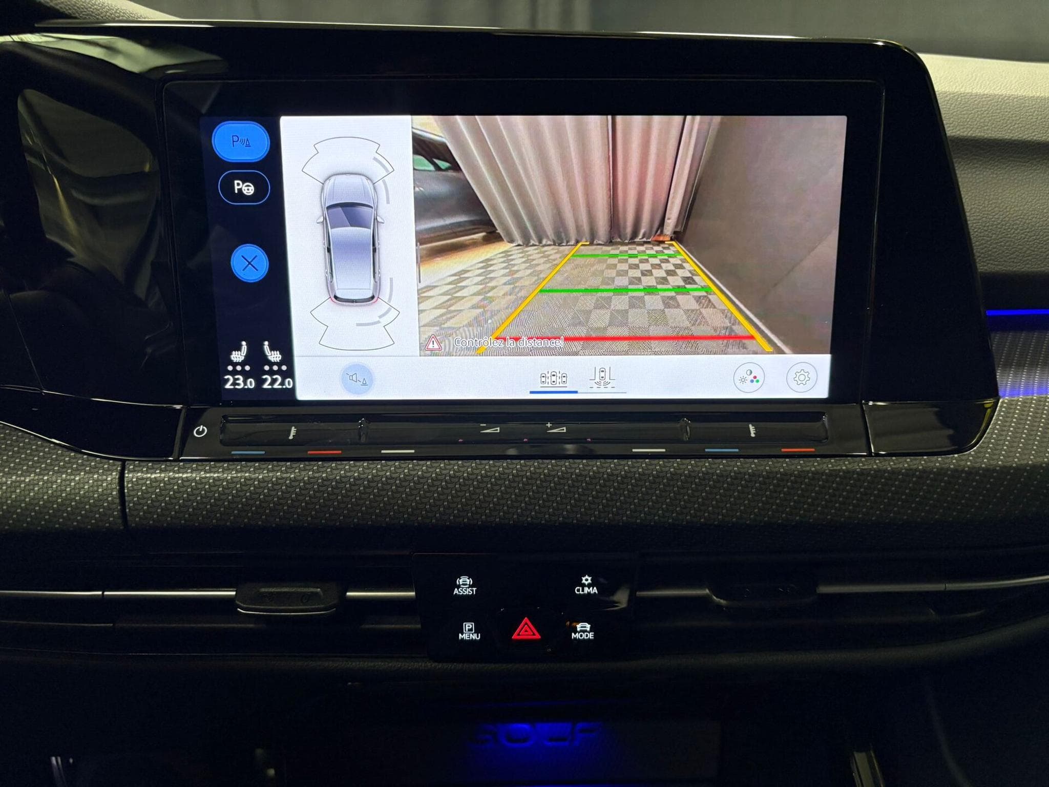 VW Golf R 4Motion 2.0 TSI 320CV (2022) - Foto 9