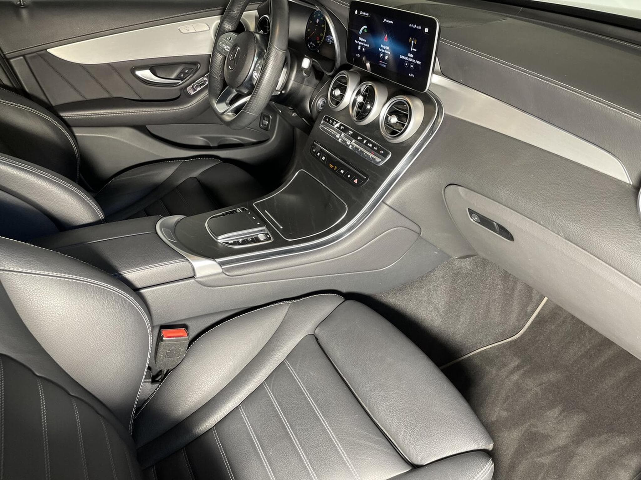 Mercedes GLC 300 COUPE 300 DE 306 CV 4MATIC 9G-DCT AMG LINE GPS AMGLINE (2021) - Photo 12