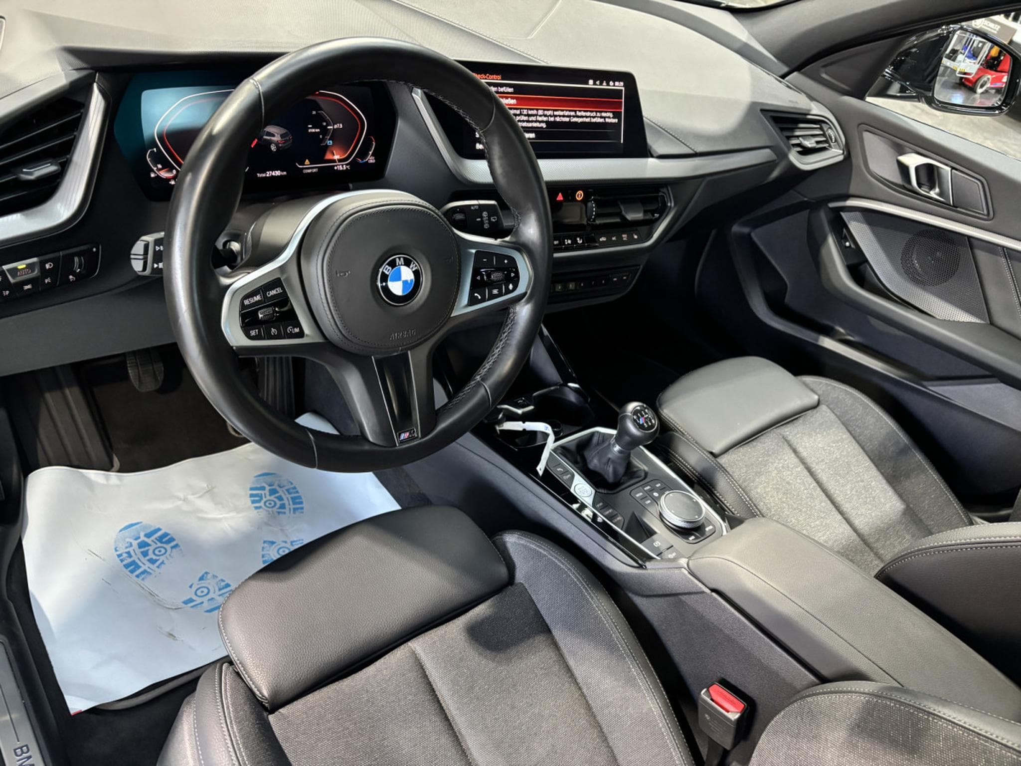 BMW 118 i M Sport (2023) - Photo 10