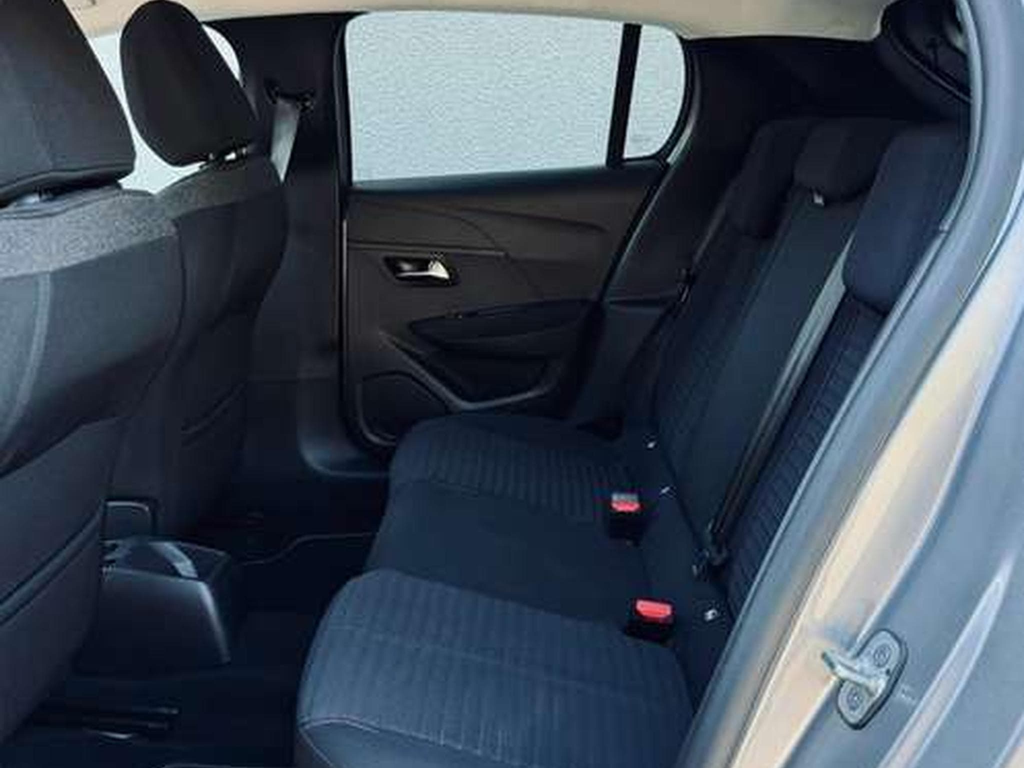 Peugeot 208 208 1.5 BlueHDi Active Pack (2022) - Photo 14