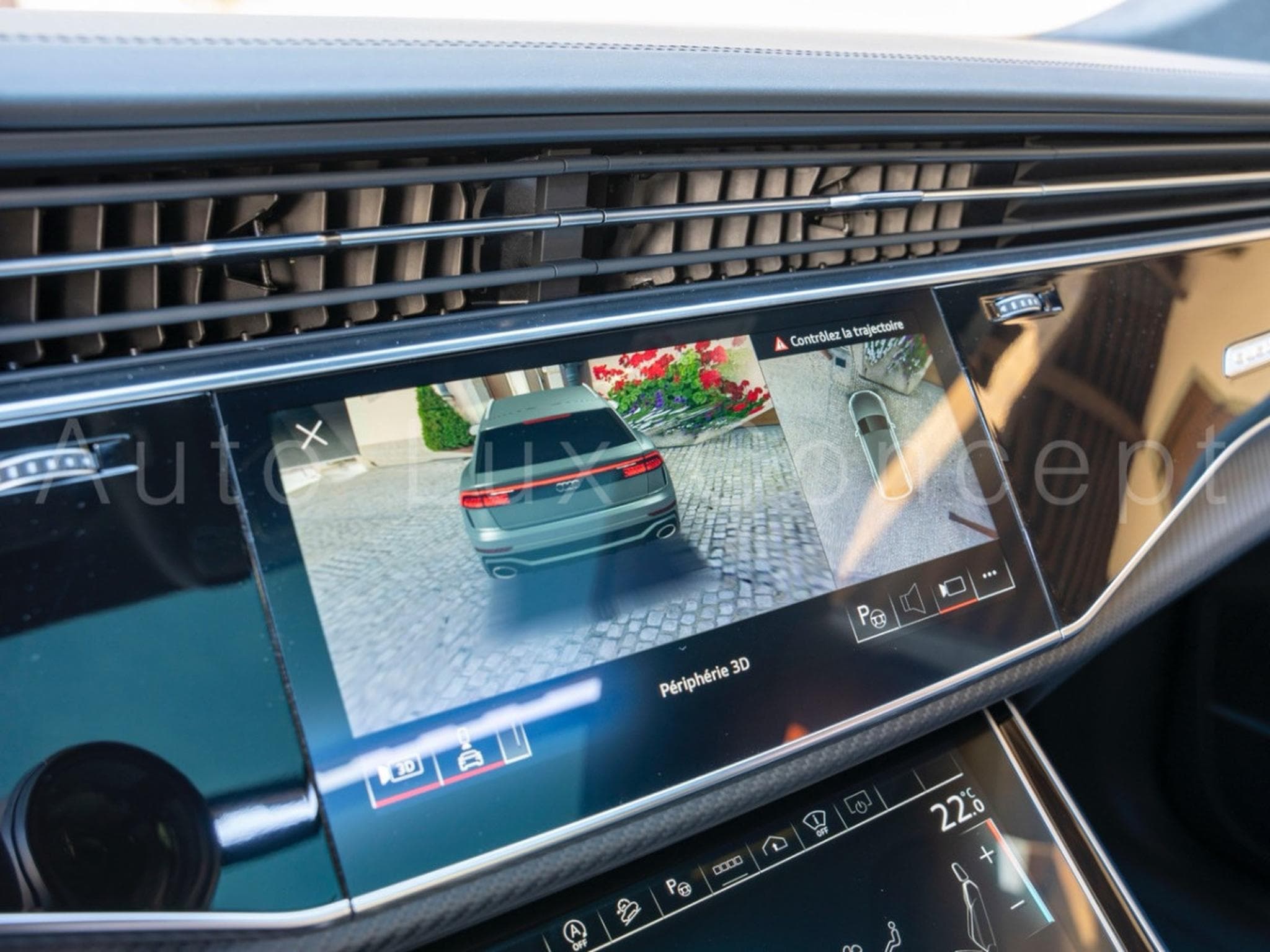 Audi RSQ8 4.0 TFSI 600 ch quattro tiptronic 8 (2022) - Photo 19