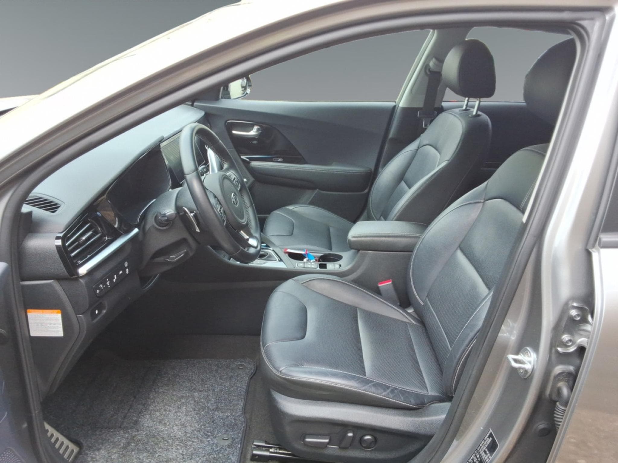 Kia Niro Sense (UVO) 1.6 GDi HEV 6DCT (2021) - Photo 10