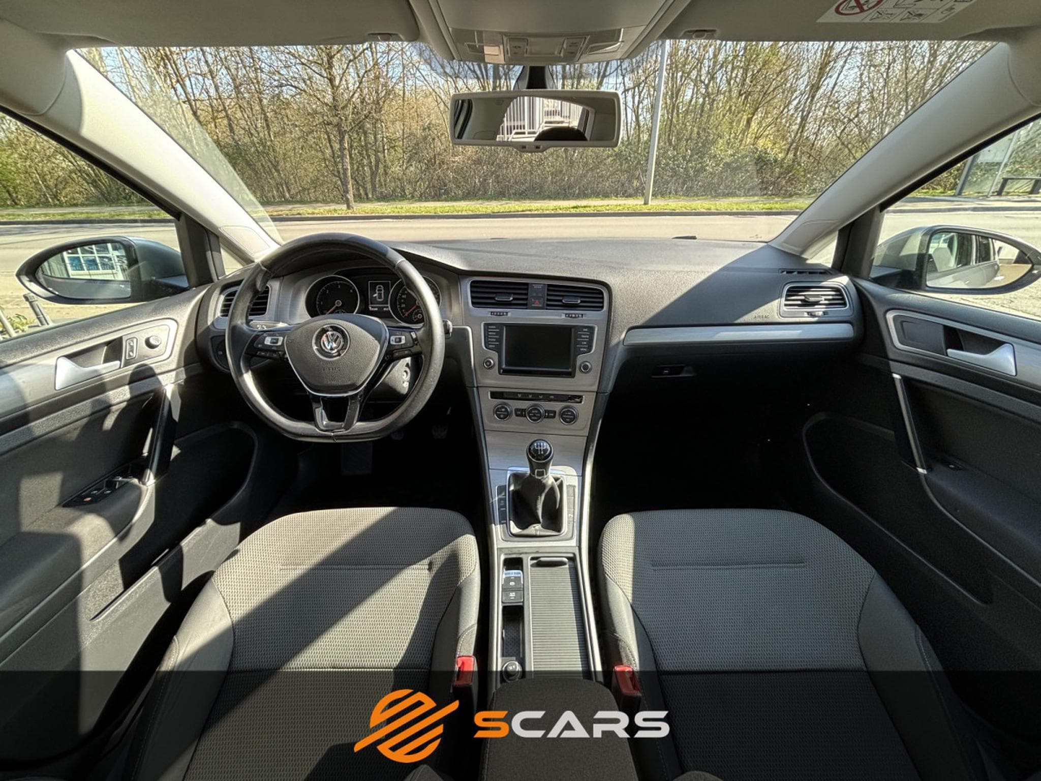 VW Golf 1.6 Tdi 110cv (2016) - Photo 9