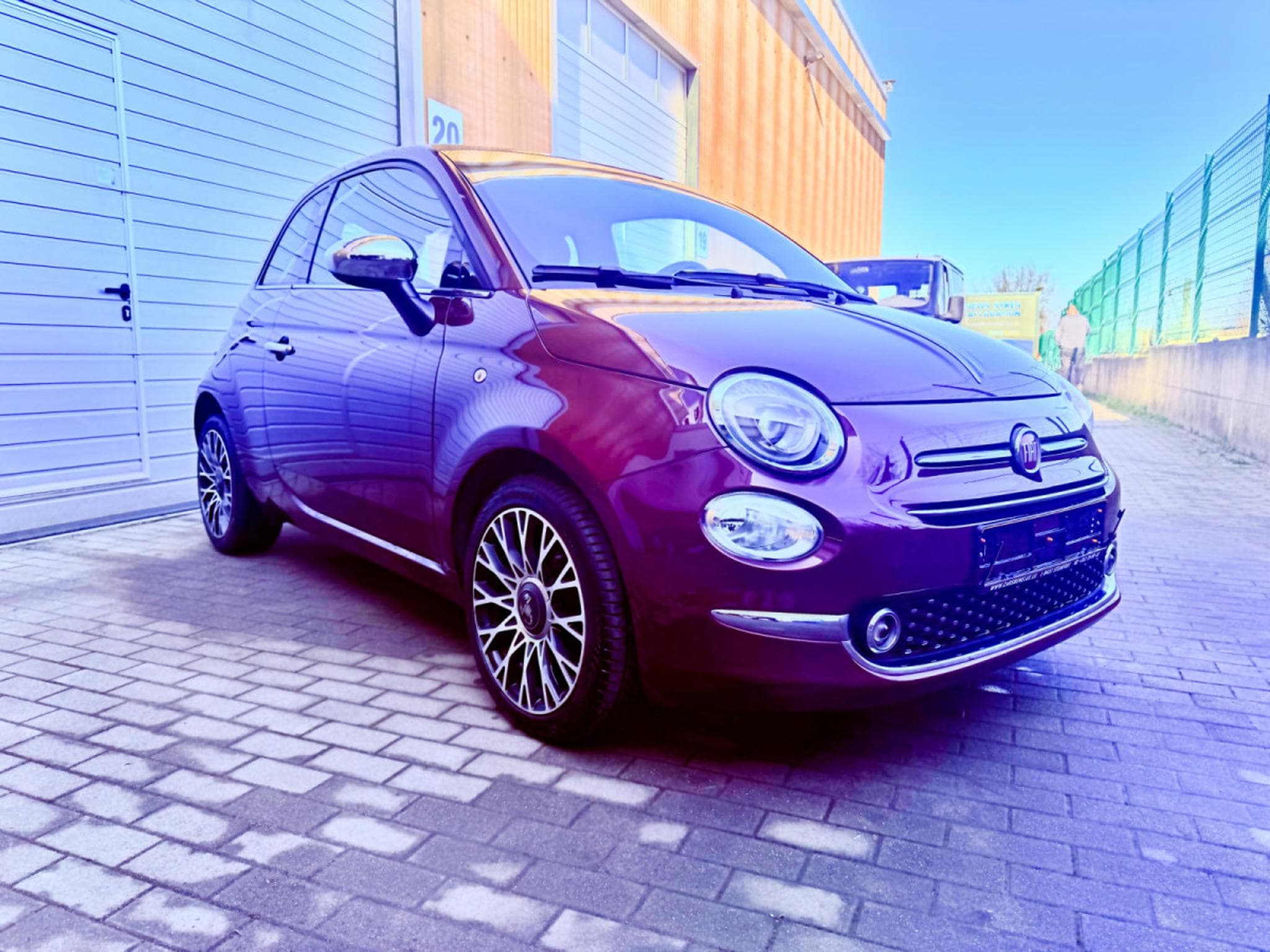 Fiat 500 1.0 DolceVita 70ch Pano/carplay/cuir… (2020) - Photo 2