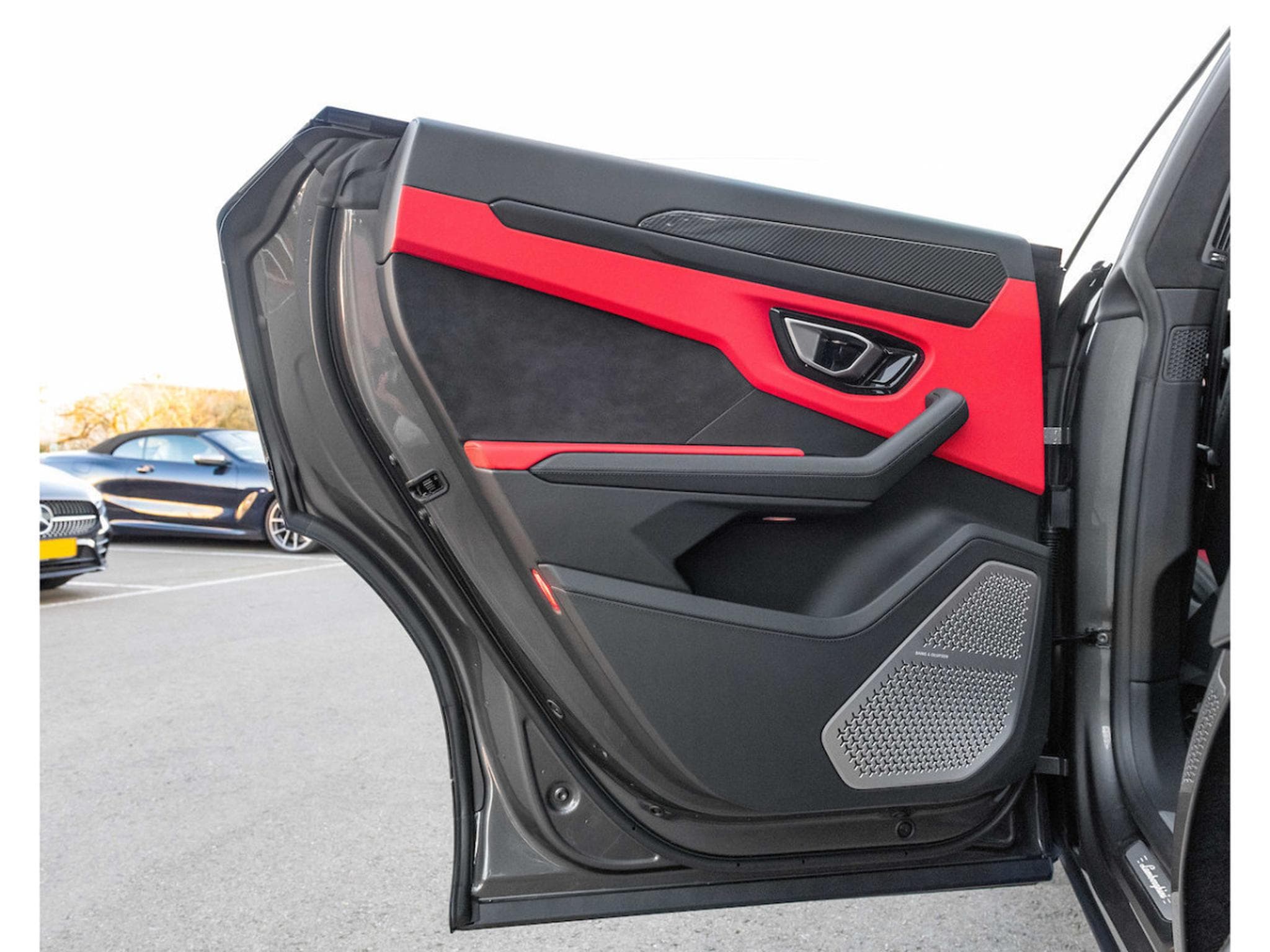 Lamborghini Urus 4.0 V8 Auto./PANO/23/360°/B&O/HUD/CARBON/VOLL (2021) - Photo 24