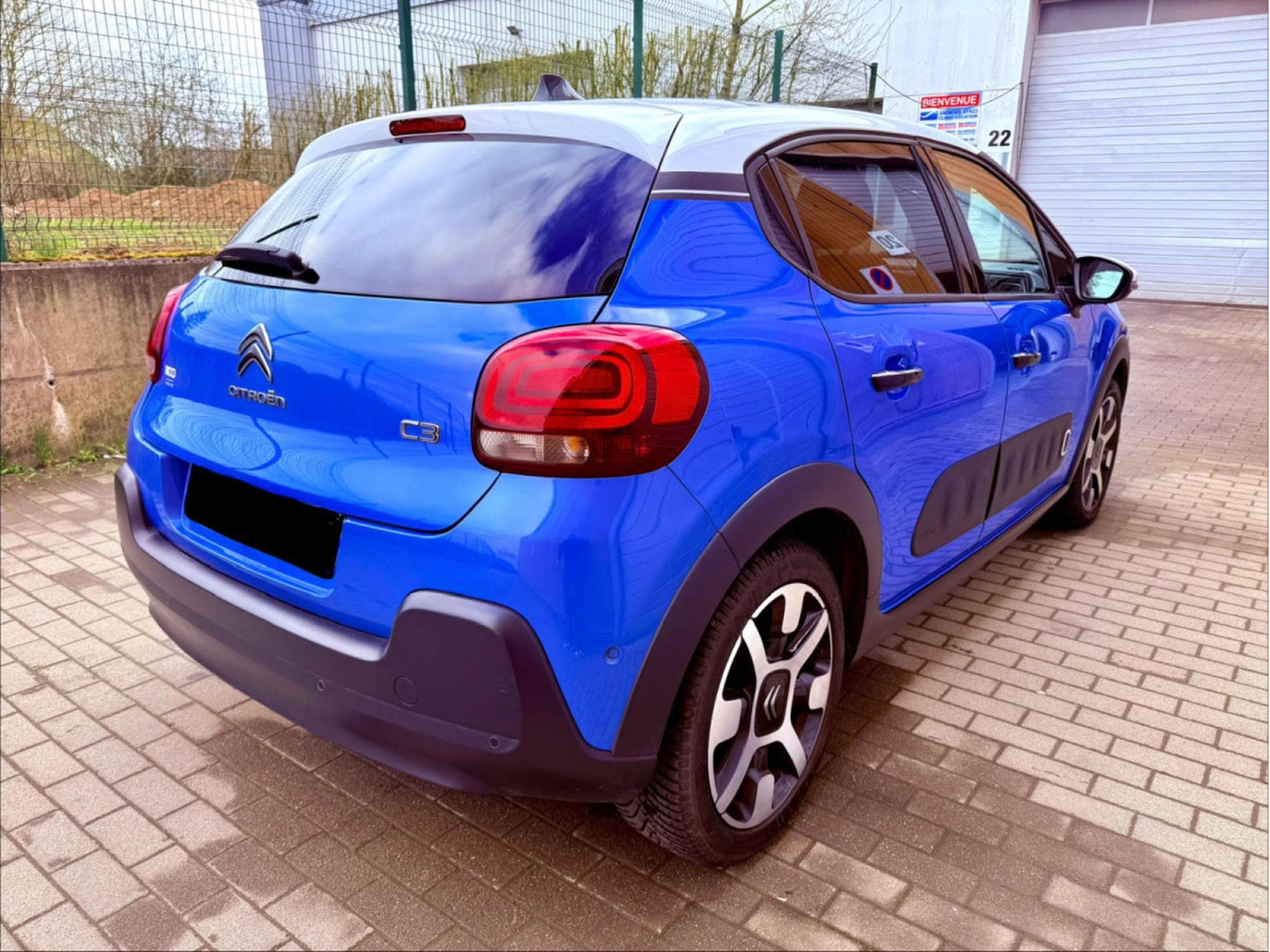 Citroën C3 Shine 1.5 HDI 102 (2019) - Photo 3