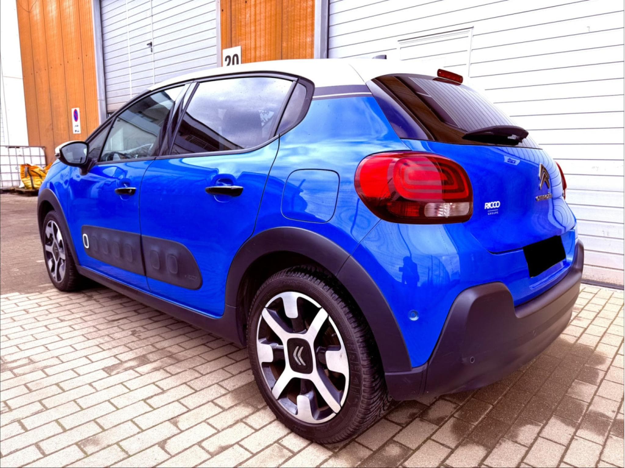 Citroën C3 Shine 1.5 HDI 102 (2019) - Photo 4