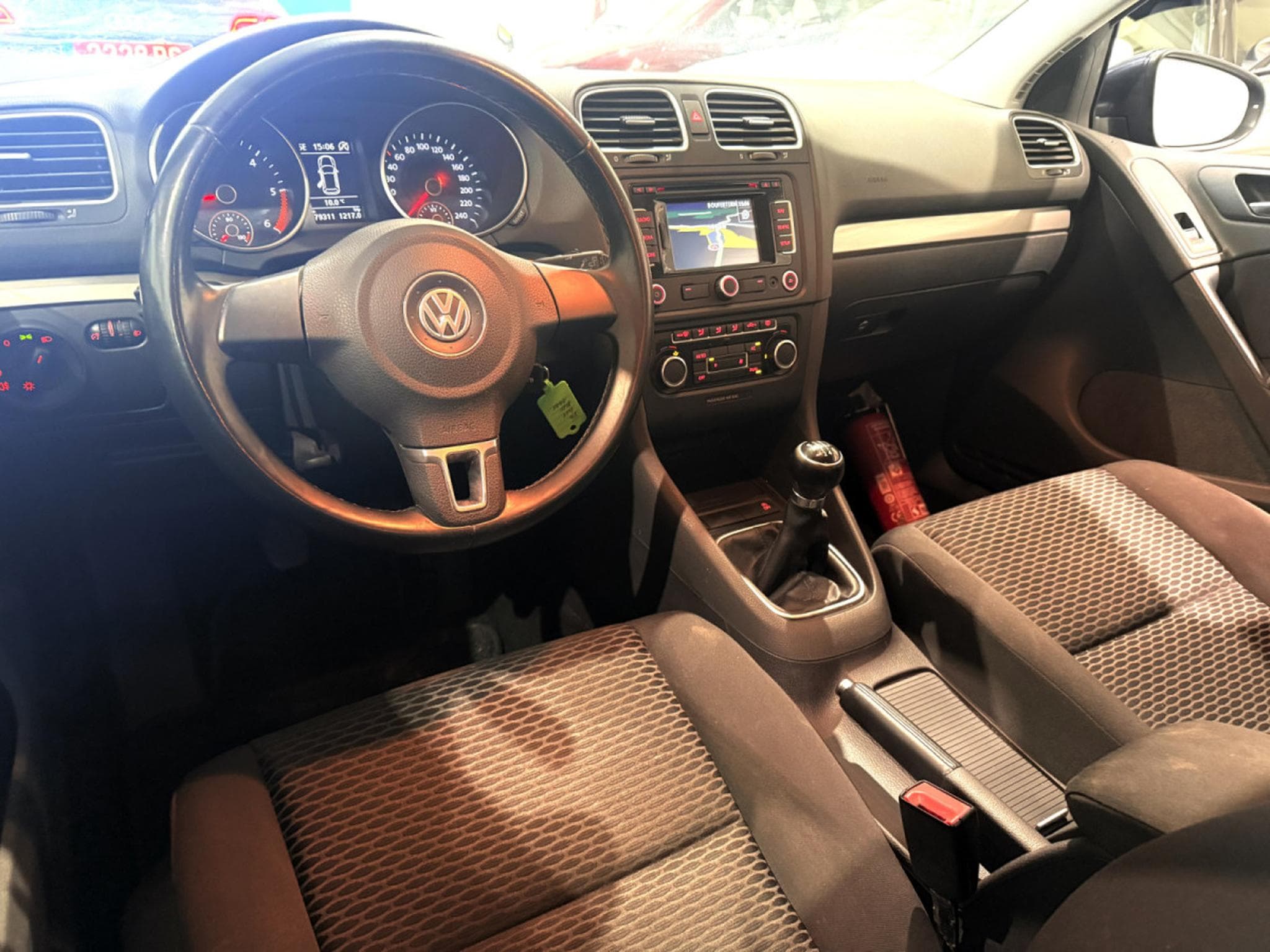 VW Golf 1.6 Tdi 105 Comfortline (2011) - Photo 4