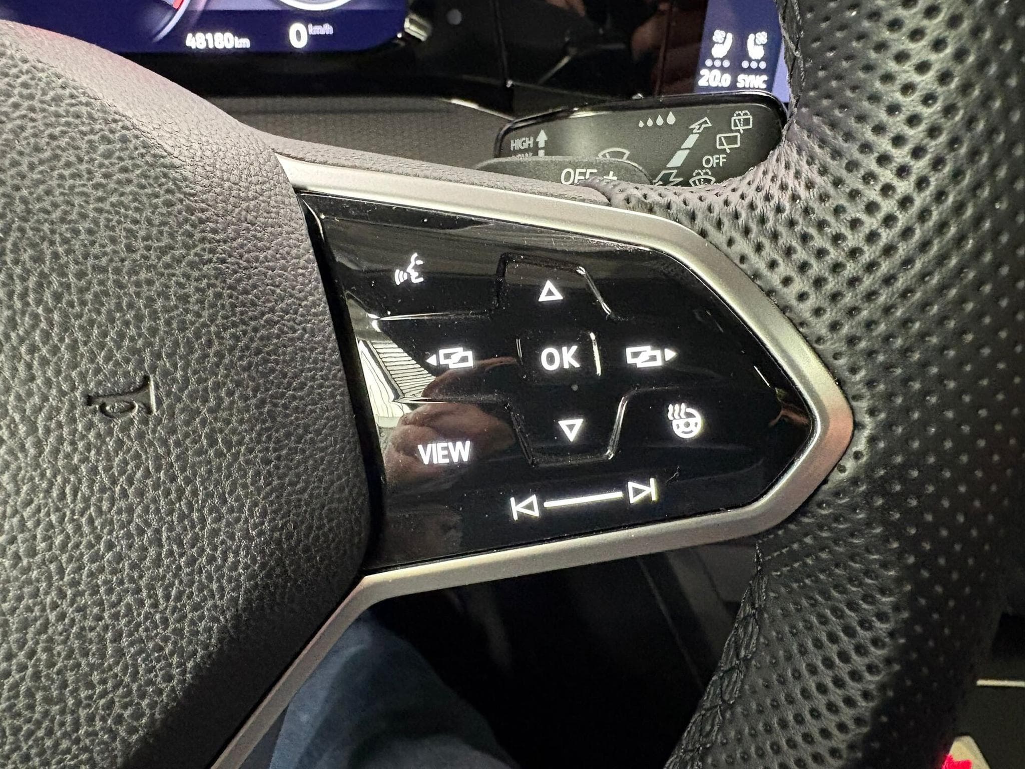 VW Golf GTI 2.0 TSI 245 (2021) - Photo 12