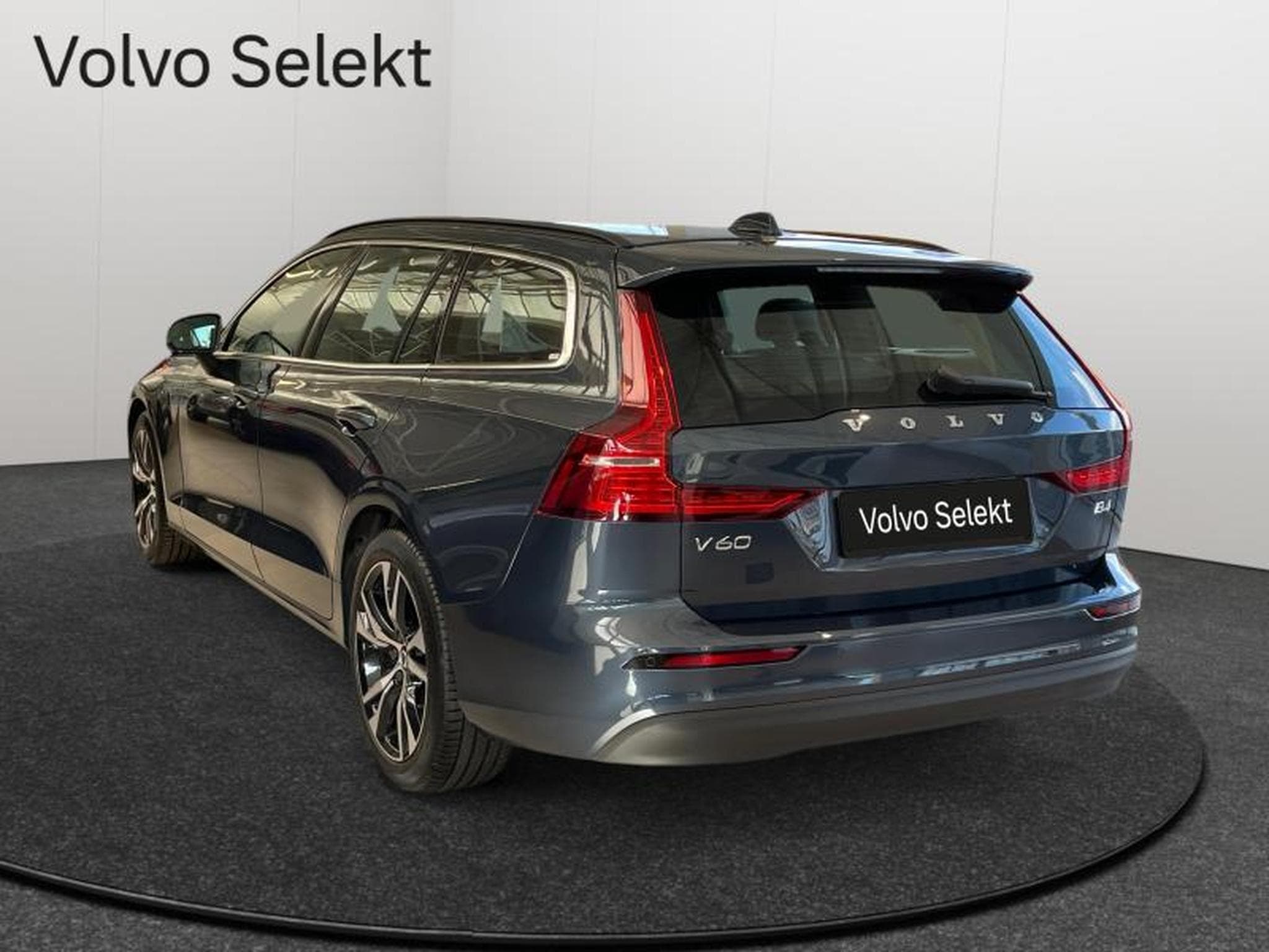 Volvo V60 B4 Core / Essence (2025) - Foto 13