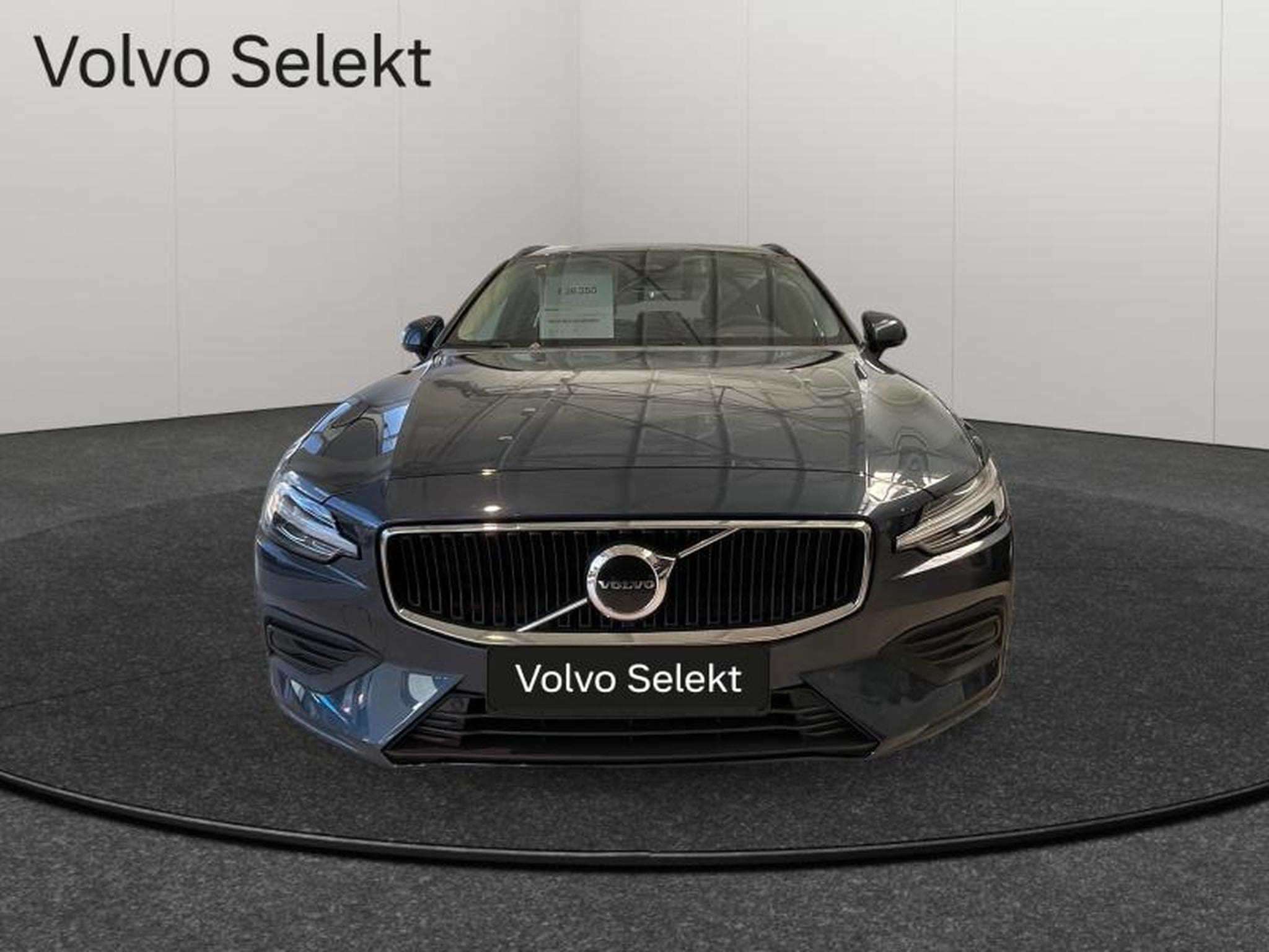 Volvo V60 B4 Core / Essence (2025) - Foto 17