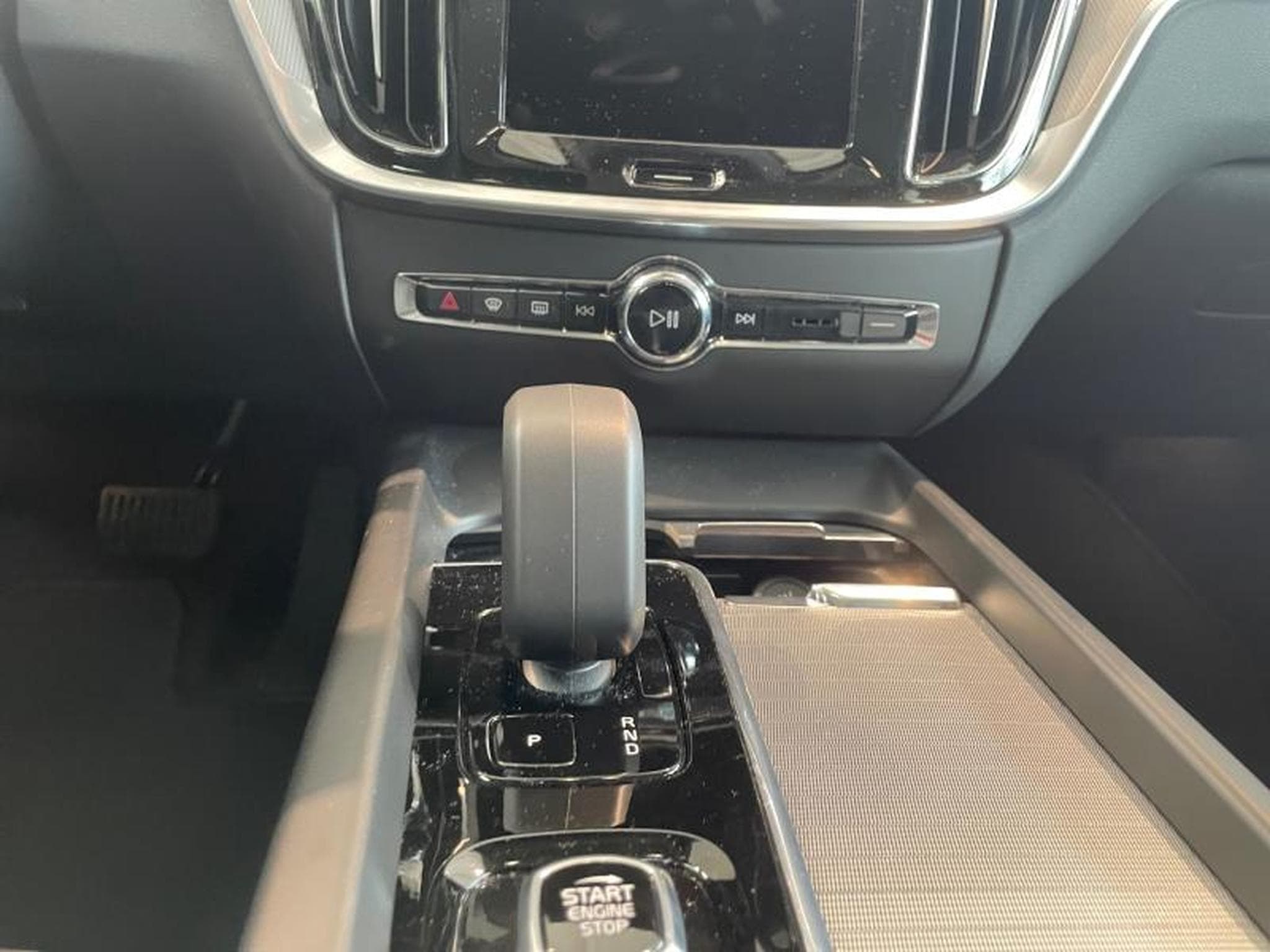 Volvo V60 B4 Core / Essence (2025) - Foto 19