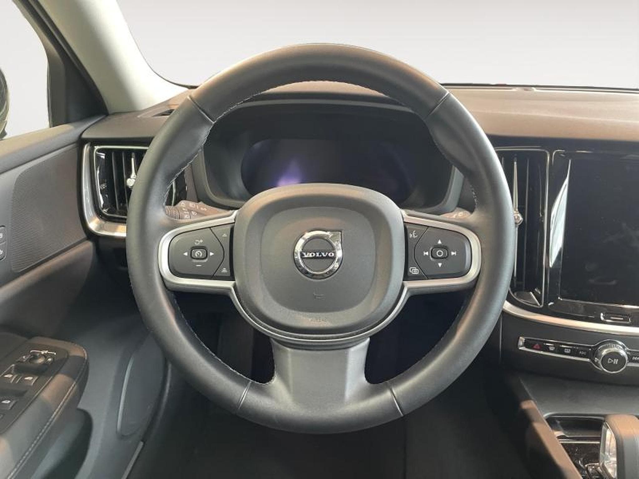 Volvo V60 B4 Core / Essence (2025) - Foto 20