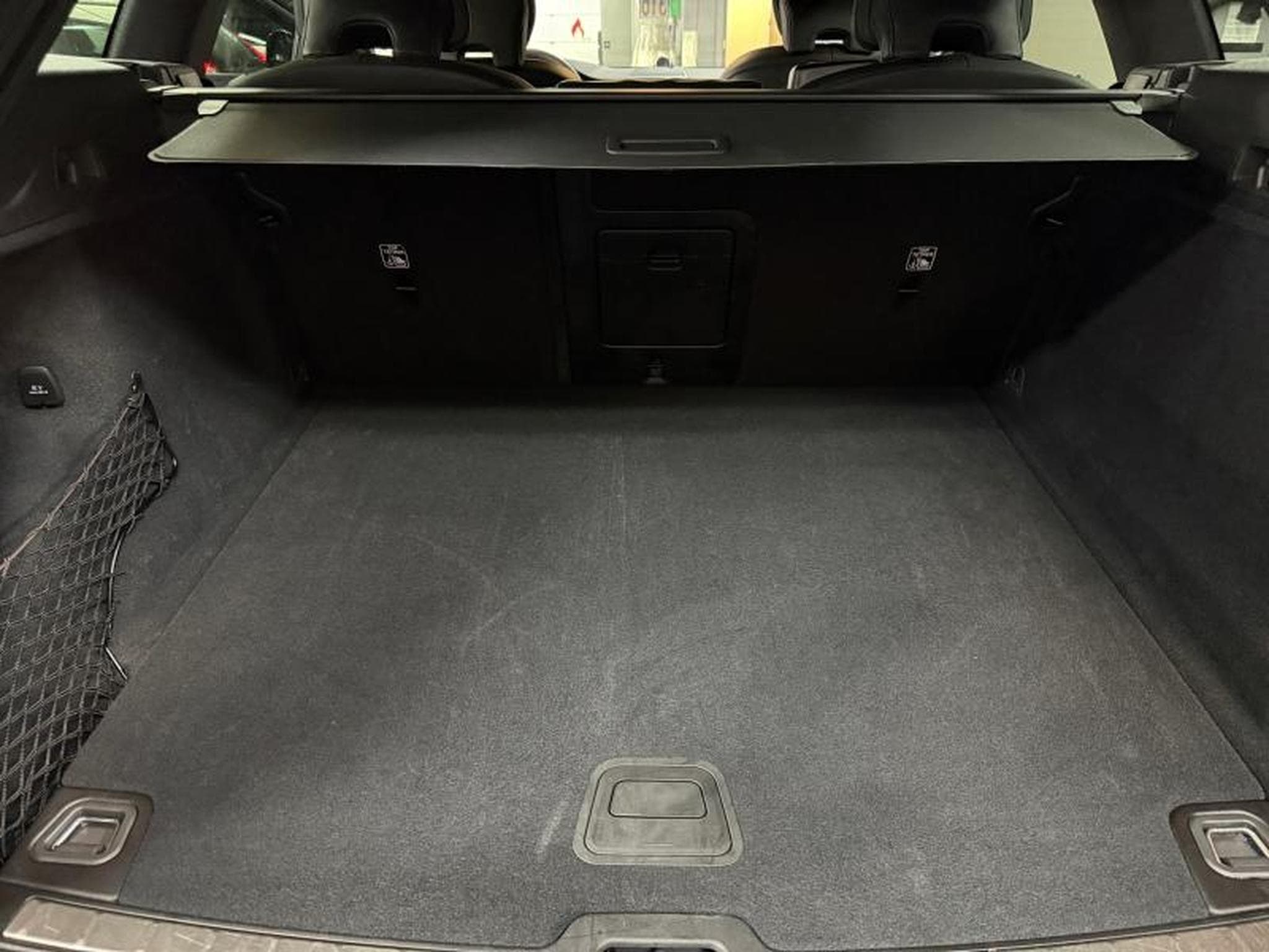 Volvo XC60 B5 Ultra Black Edition / Essence (2025) - Photo 19