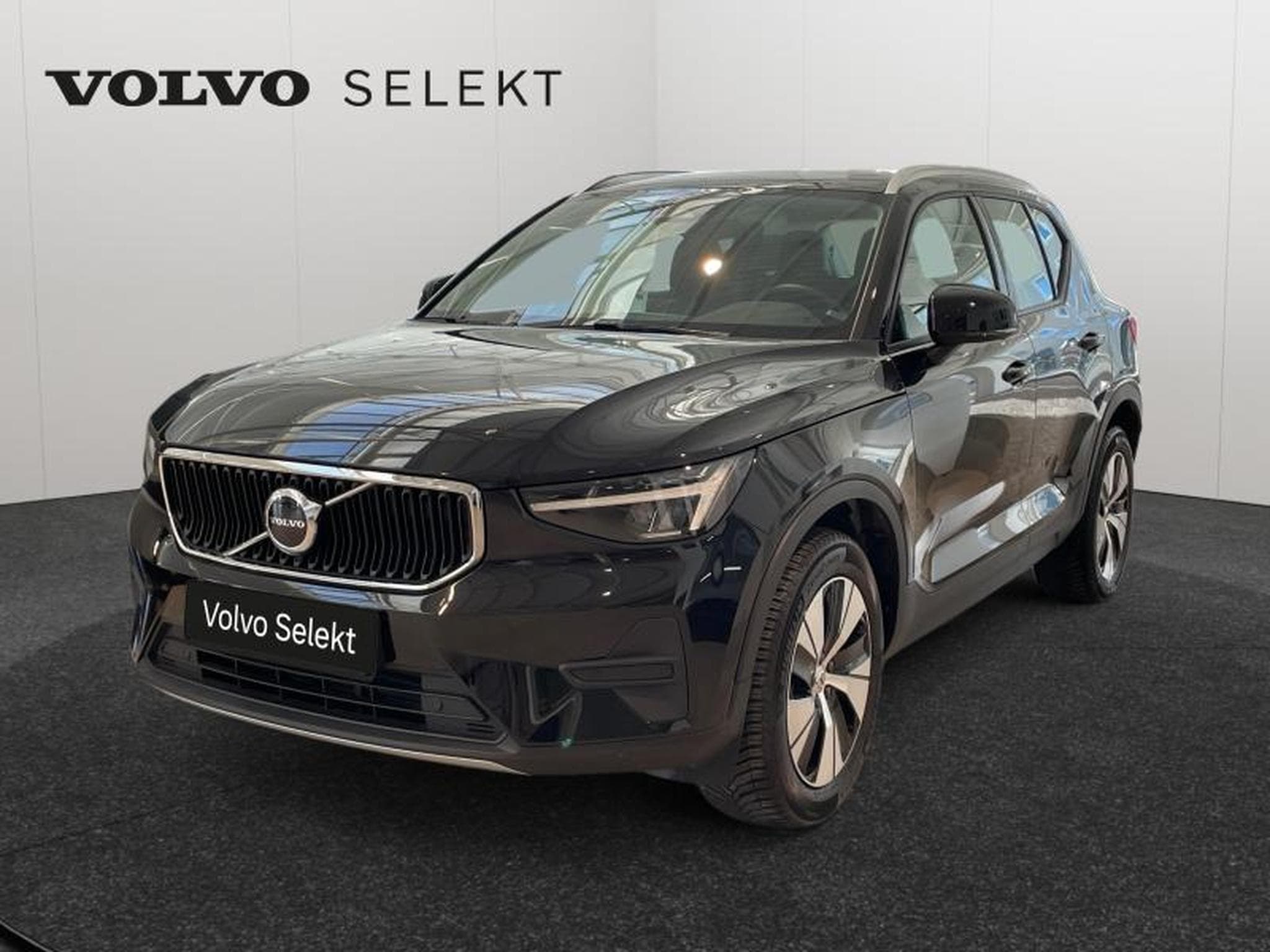 Volvo XC40 B3 Core / Essence (2024) - Foto 1