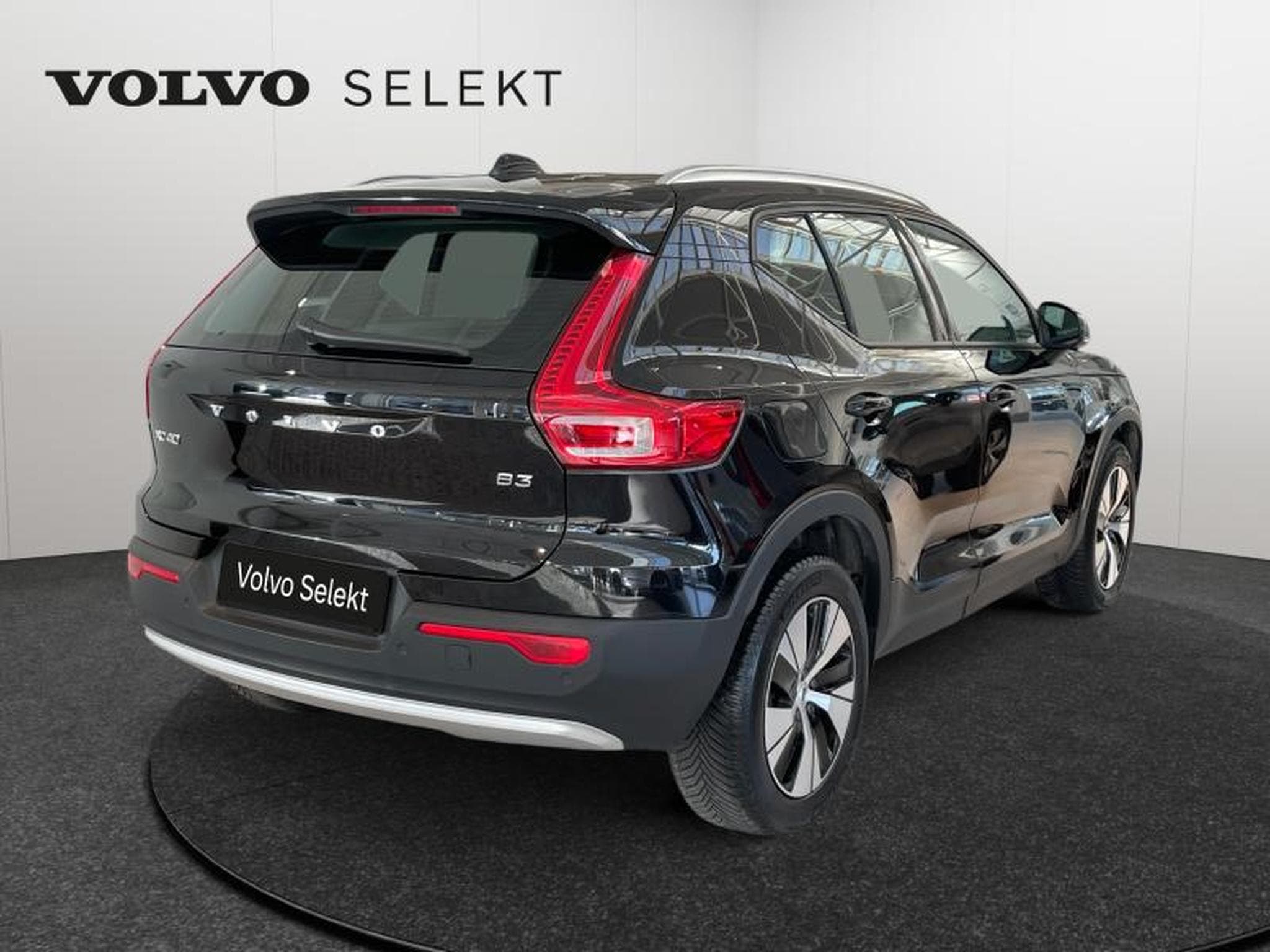 Volvo XC40 B3 Core / Essence (2024) - Foto 4