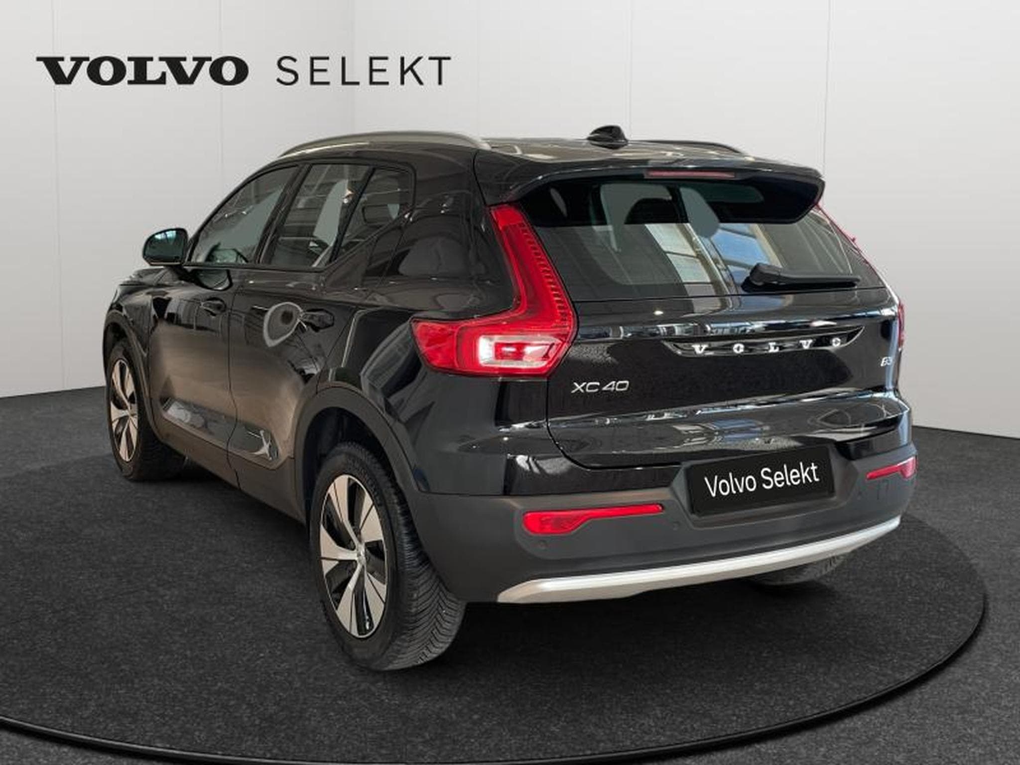 Volvo XC40 B3 Core / Essence (2024) - Foto 5