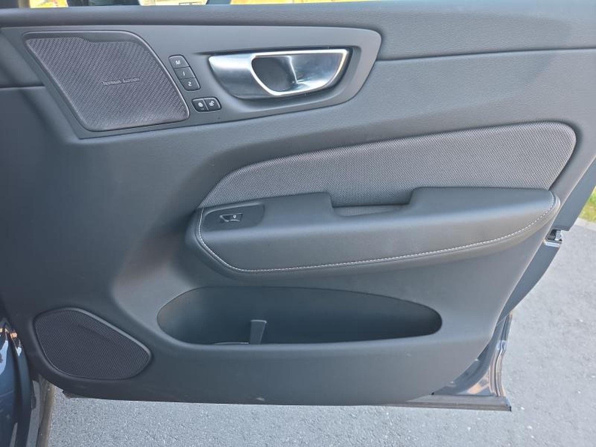 Volvo XC60 B5 Plus Dark/ Essence (2025) - Foto 21