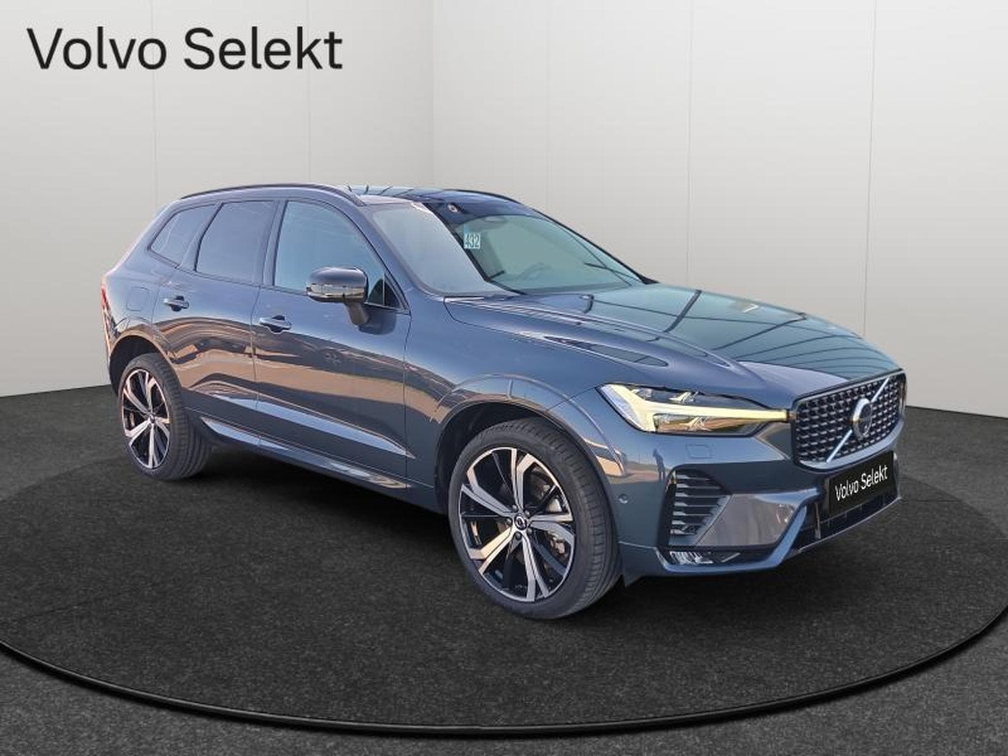Volvo XC60 B5 Plus Dark/ Essence (2025) - Foto 8