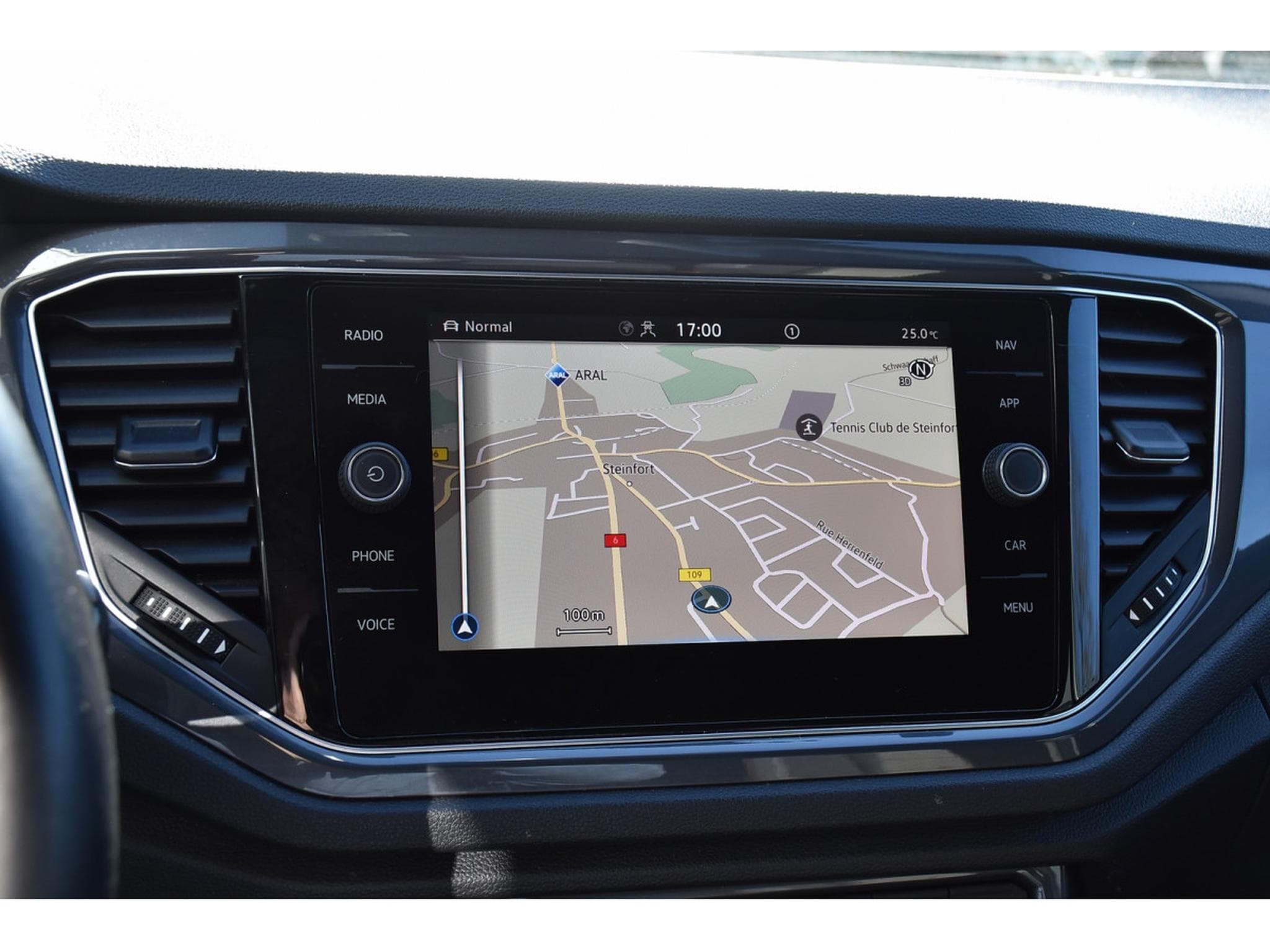 VW T-Roc 1.5 TSI Sport DSG ACC LANE SIDE GPS CAM 1° MAIN (2021) - Photo 10