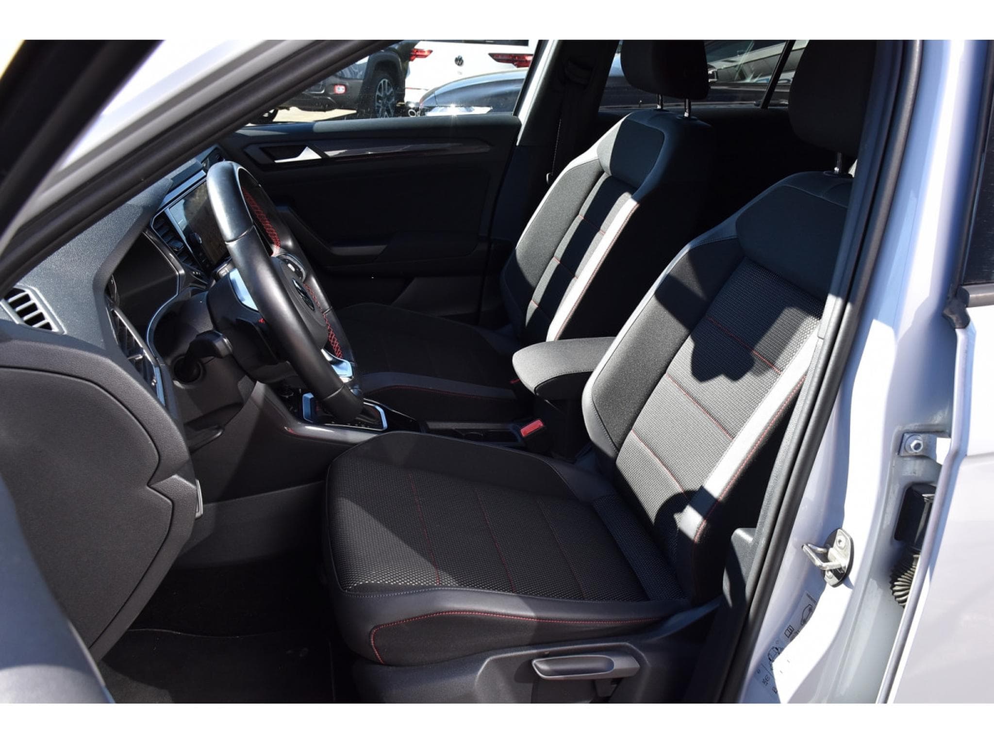 VW T-Roc 1.5 TSI Sport DSG ACC LANE SIDE GPS CAM 1° MAIN (2021) - Photo 6