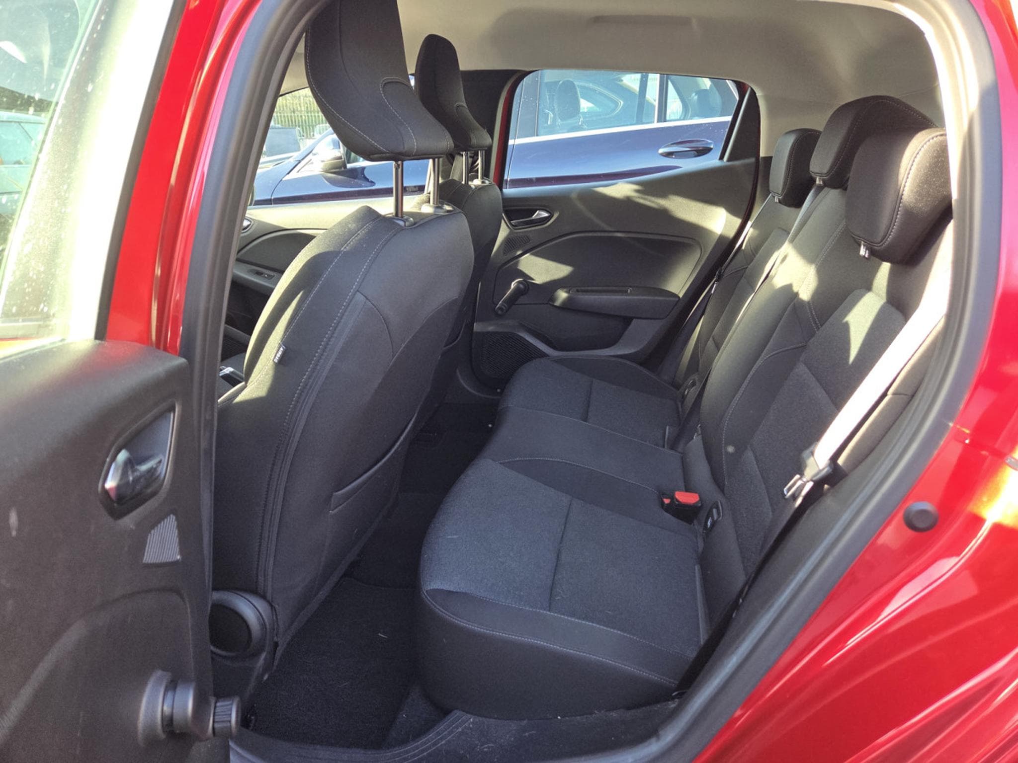 Renault Clio TCE CORPORATE EDITION (2022) - Photo 11