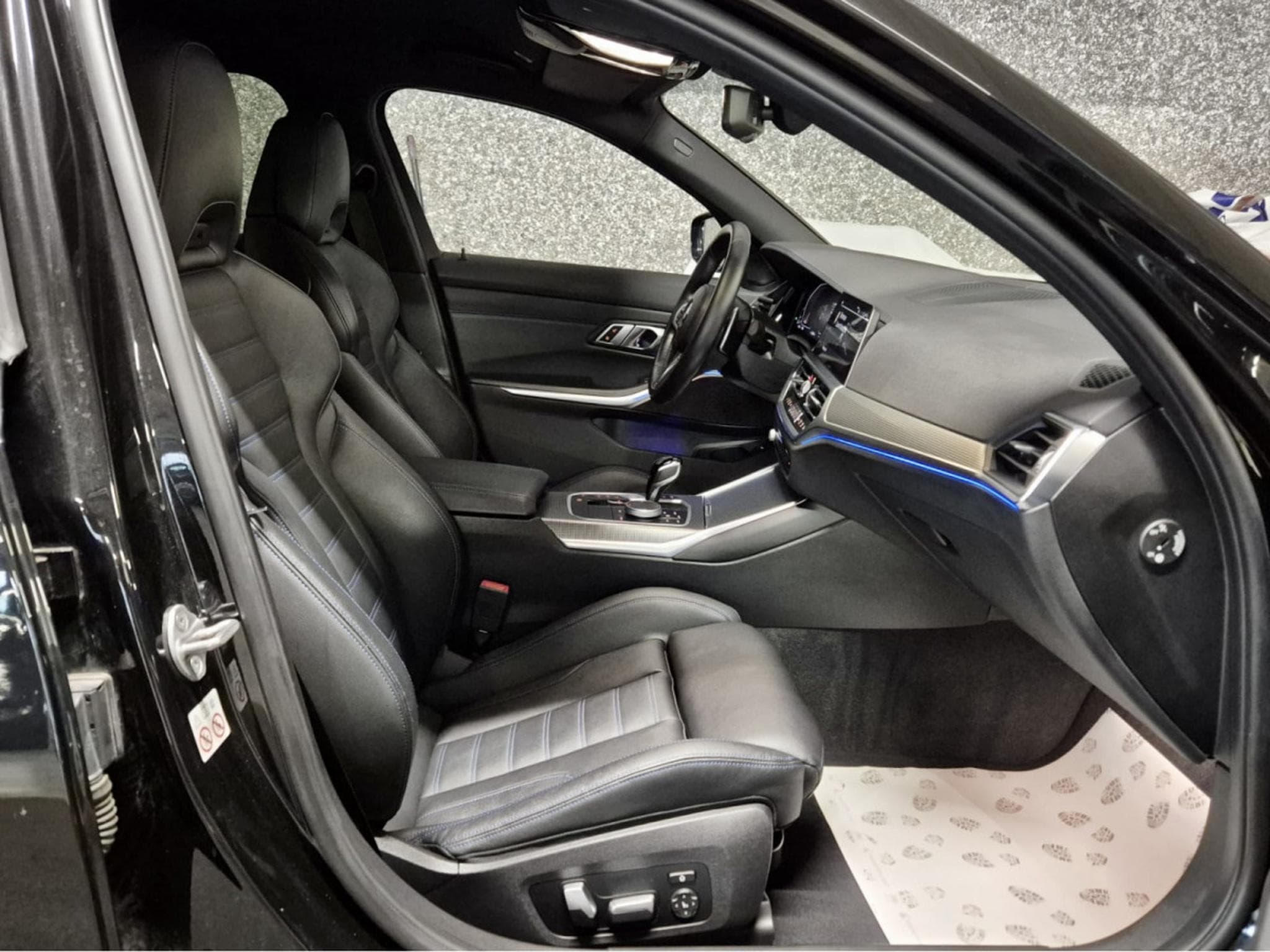 BMW 330 D 6 cyl XDRIVE TOURING M SPORT PAKET HEAD UP CUIR NAVI 1 HAN (2021) - Photo 4