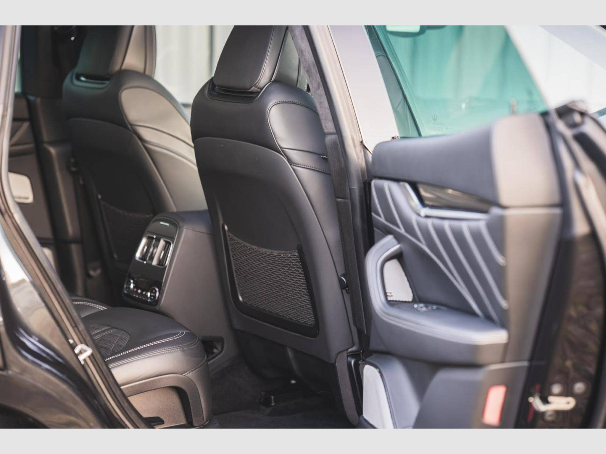 Maserati Levante 3.8 V8 580 ch - Suivi exclusif Maserati, configuration excep (2020) - Photo 32