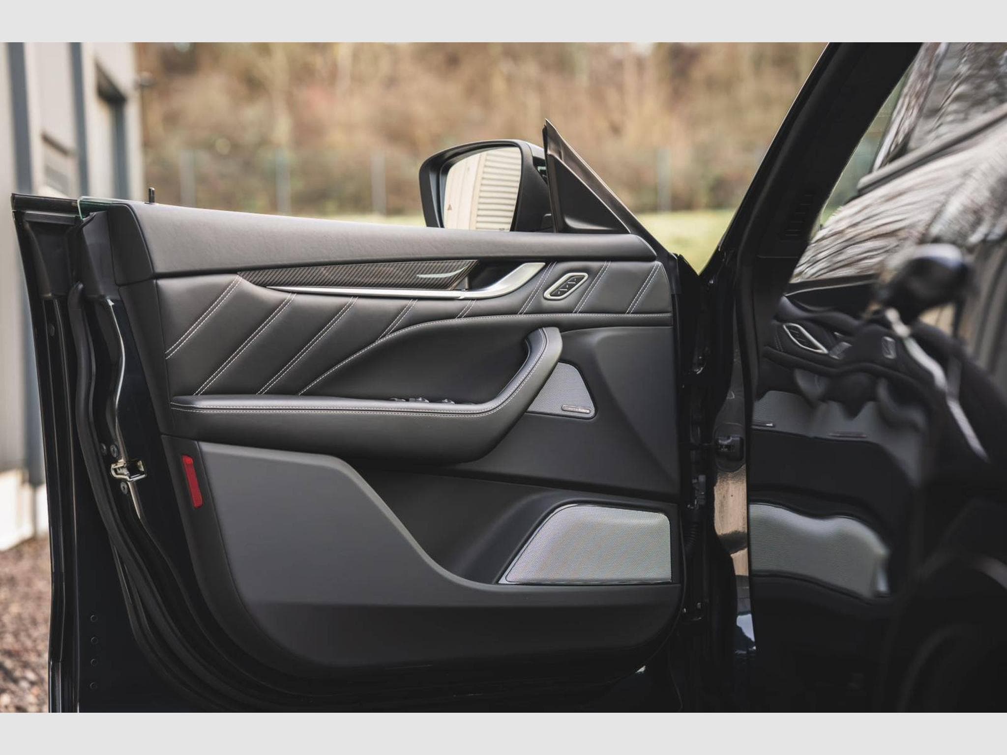 Maserati Levante 3.8 V8 580 ch - Suivi exclusif Maserati, configuration excep (2020) - Photo 35