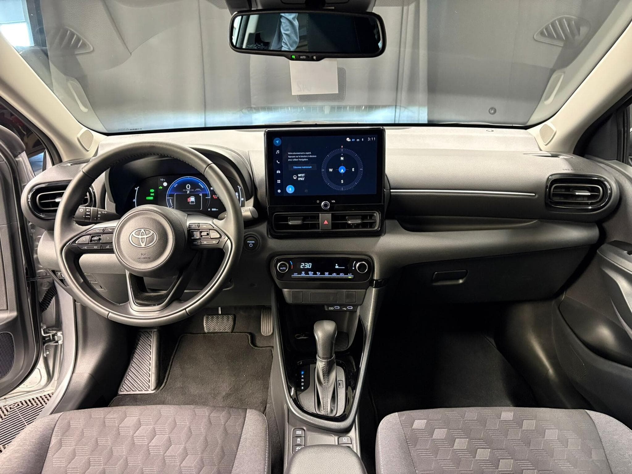 Toyota Yaris IV (2026) - Foto 13