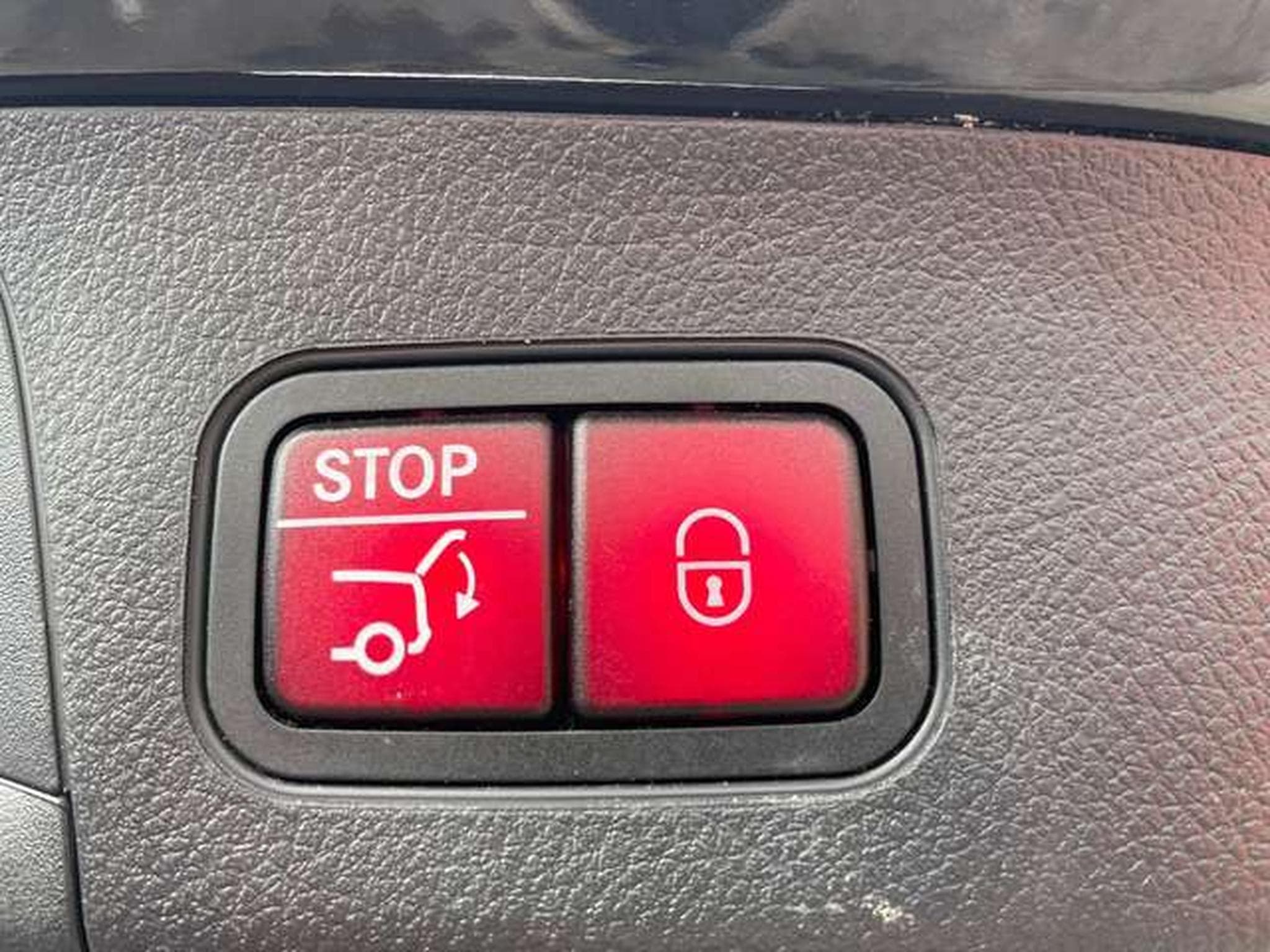 Mercedes GLA 35 AMG 4Matic - JUSQU'A 48 MOIS DE GARANTIE (2024) - Photo 35